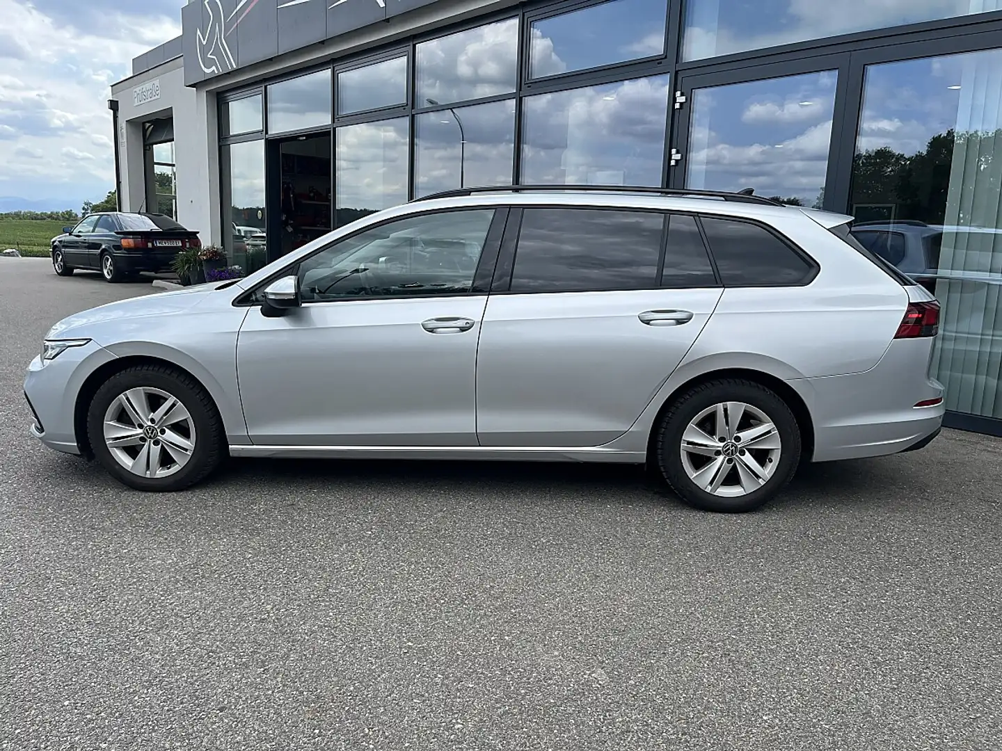 Volkswagen Golf Variant 2,0 TDI Life DSG Silber - 2
