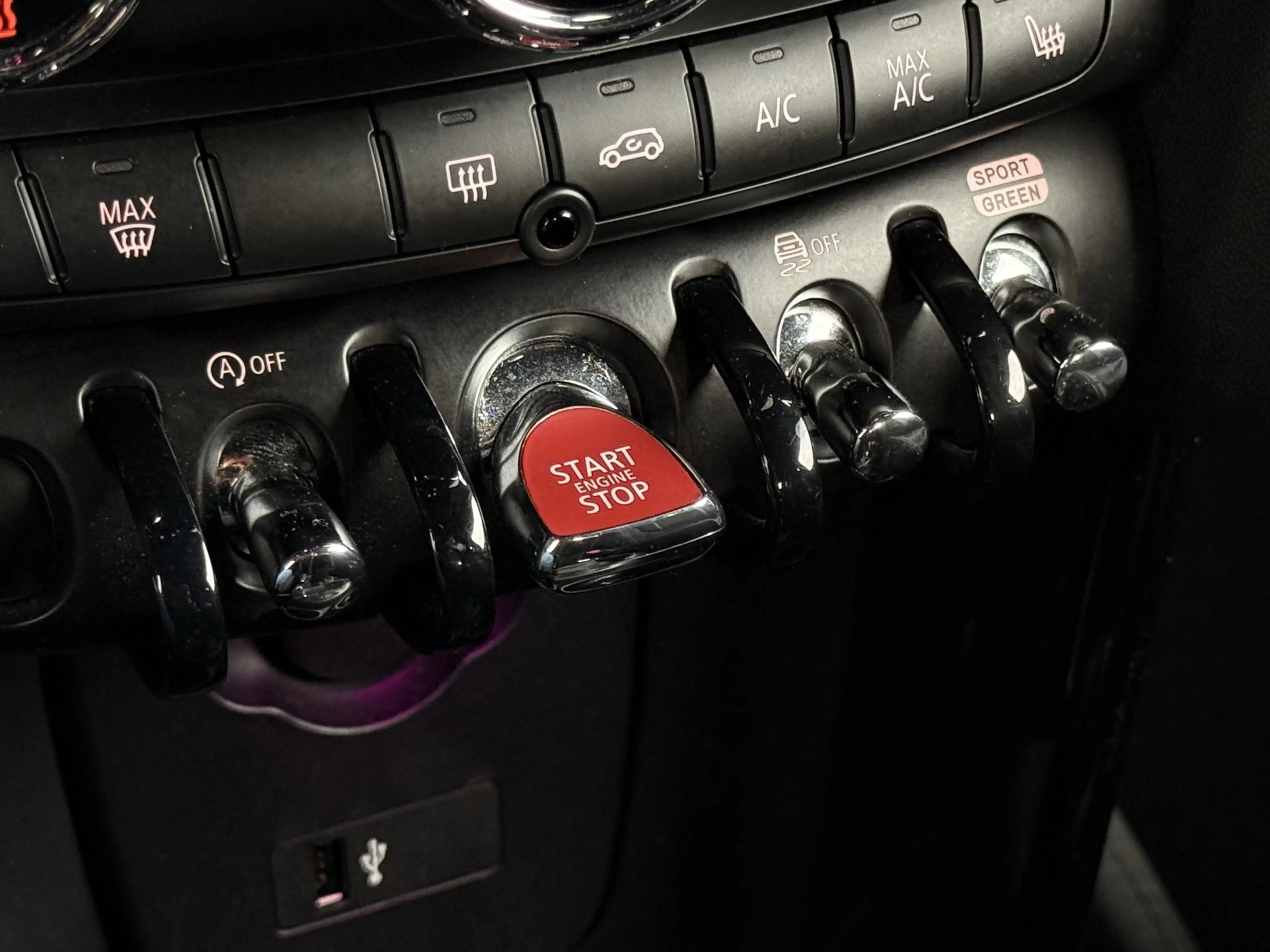MINI Cooper Mini 1.5 Business Edition — photo 35
