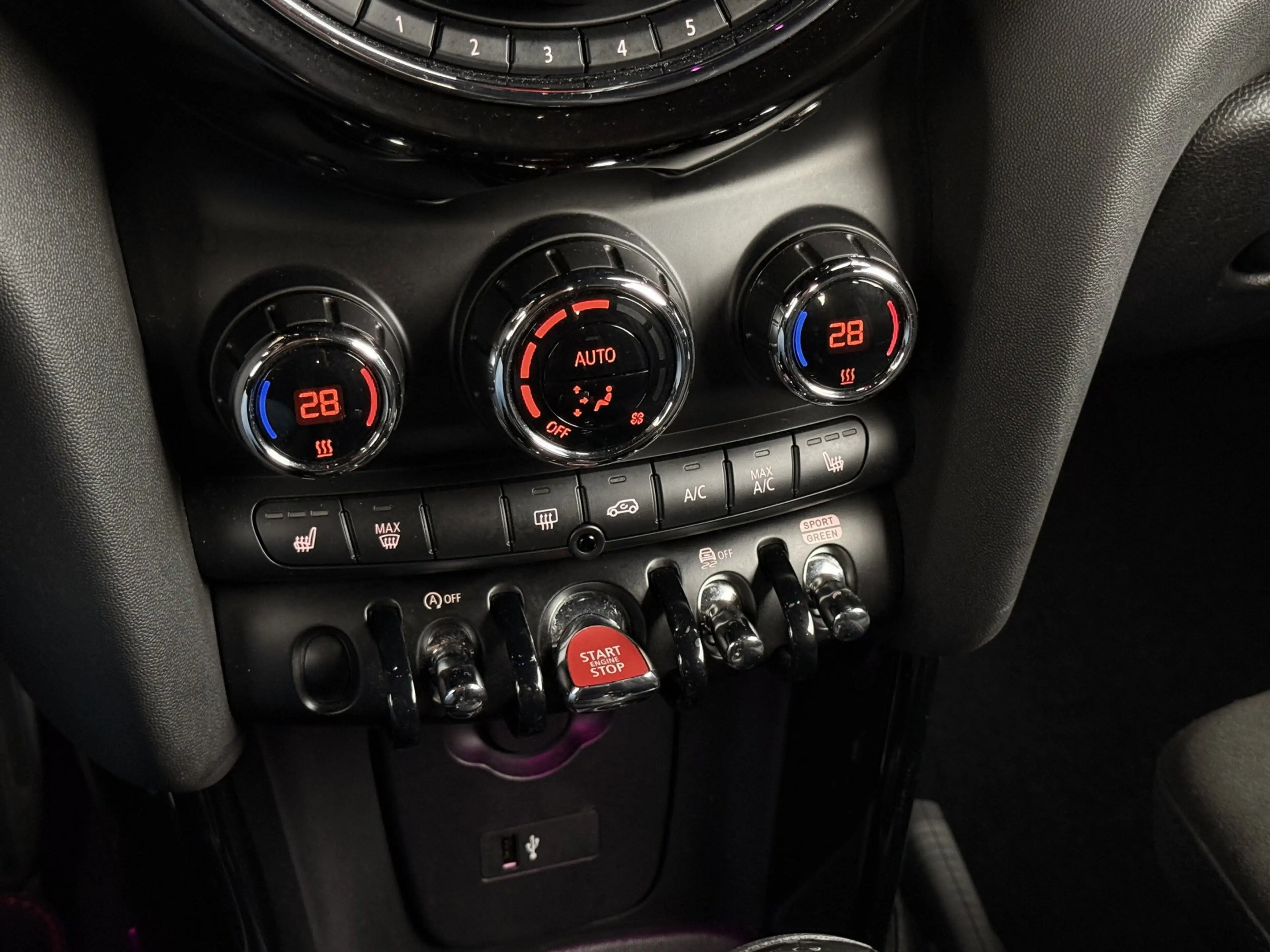 MINI Cooper Mini 1.5 Business Edition — photo 33