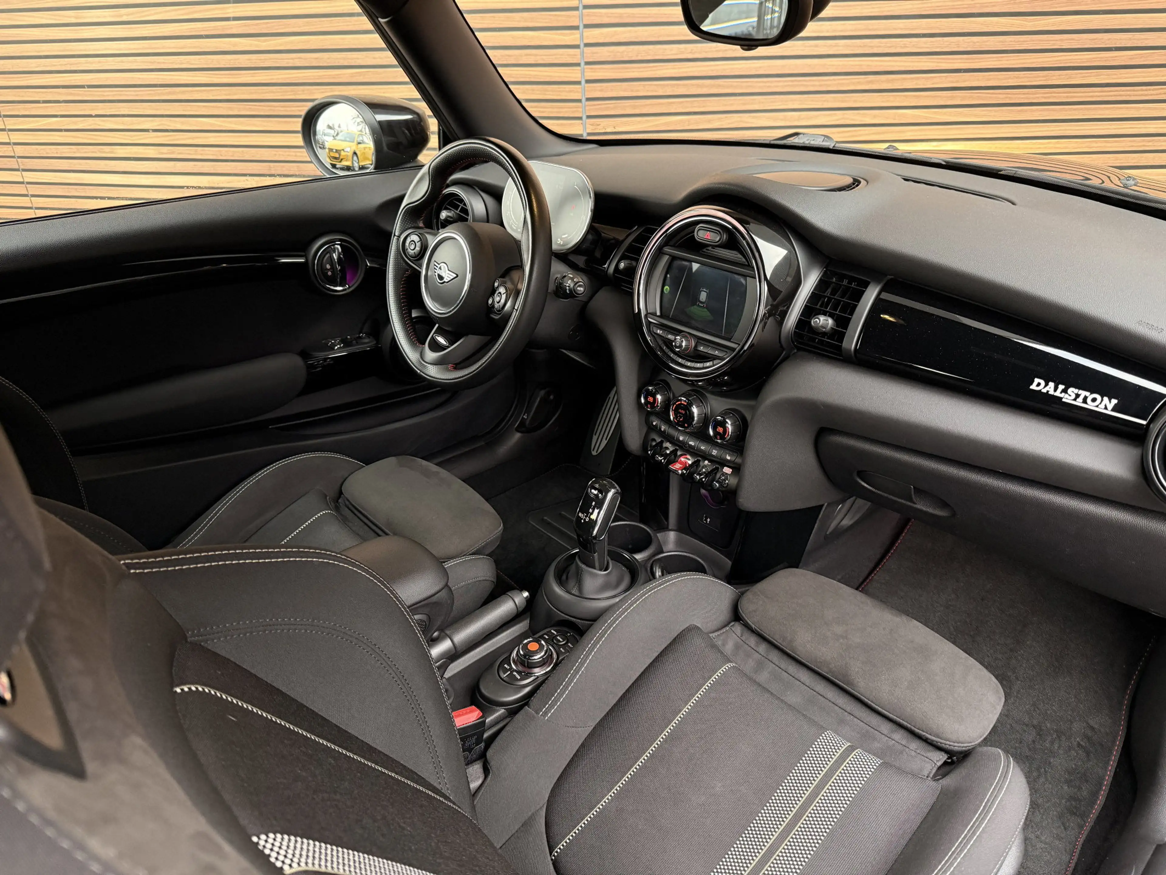 MINI Cooper Mini 1.5 Business Edition — photo 2