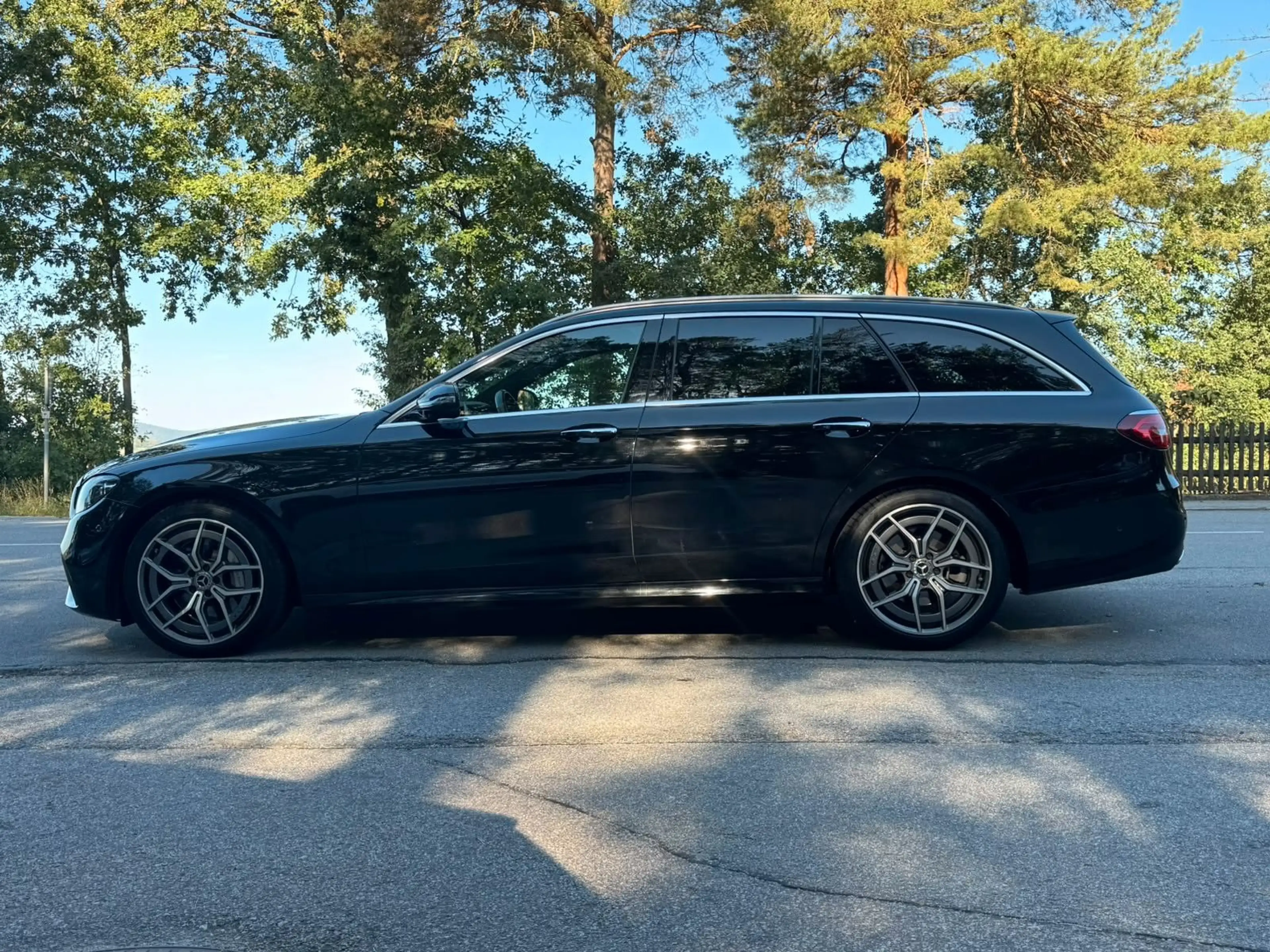 Mercedes-Benz E 400 E400d 4M AMG ACC BURMESTER 360 MEM MULTIBEAM AHK — photo 11