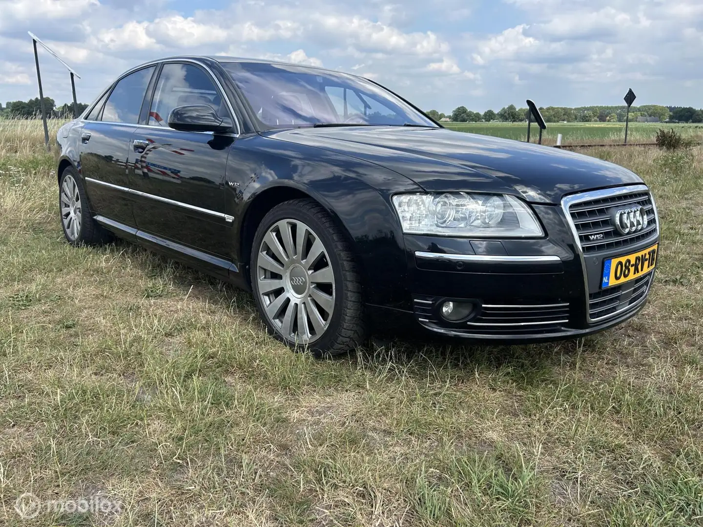 Audi A8 6.0 quattro Pro Line W12 ECHT EEN KANON MET VELE O Noir - 2