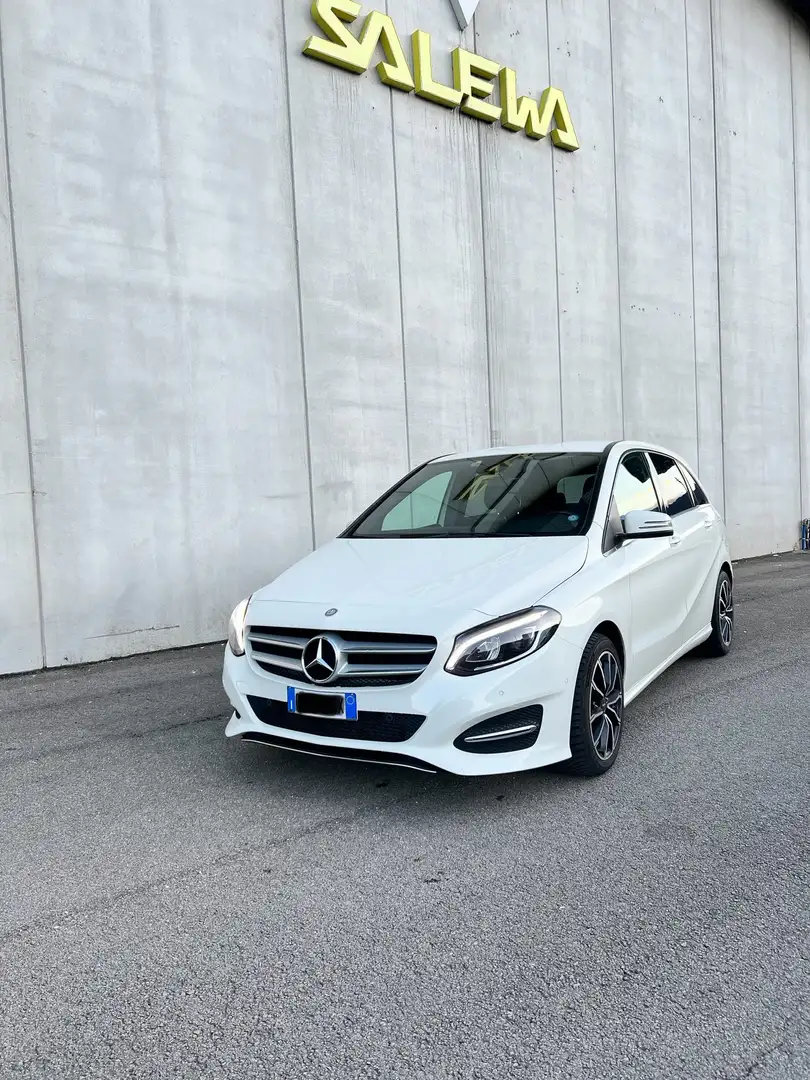Mercedes-Benz B 220 d (cdi) Premium 4matic auto - 1