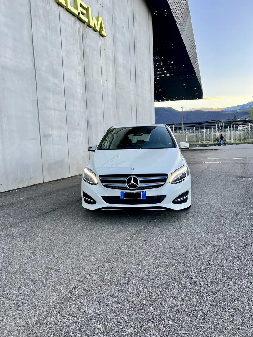 Mercedes-Benz B 220 d (cdi) Premium 4matic auto - 2