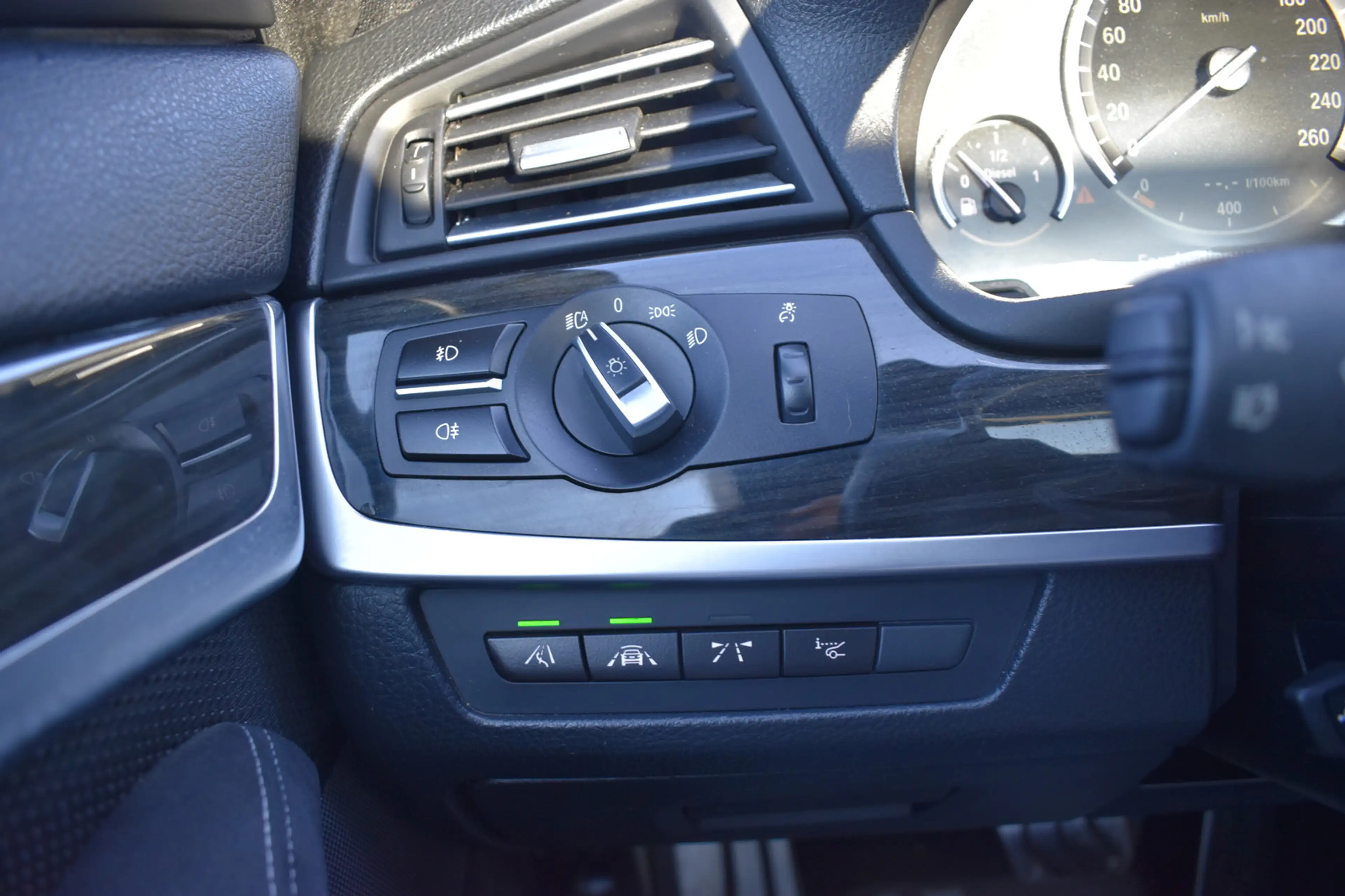 BMW 535 d xDrive |M-PAKET|ACC|AHK|PANO|HUD|BI-XENON|NAVI| — photo 11
