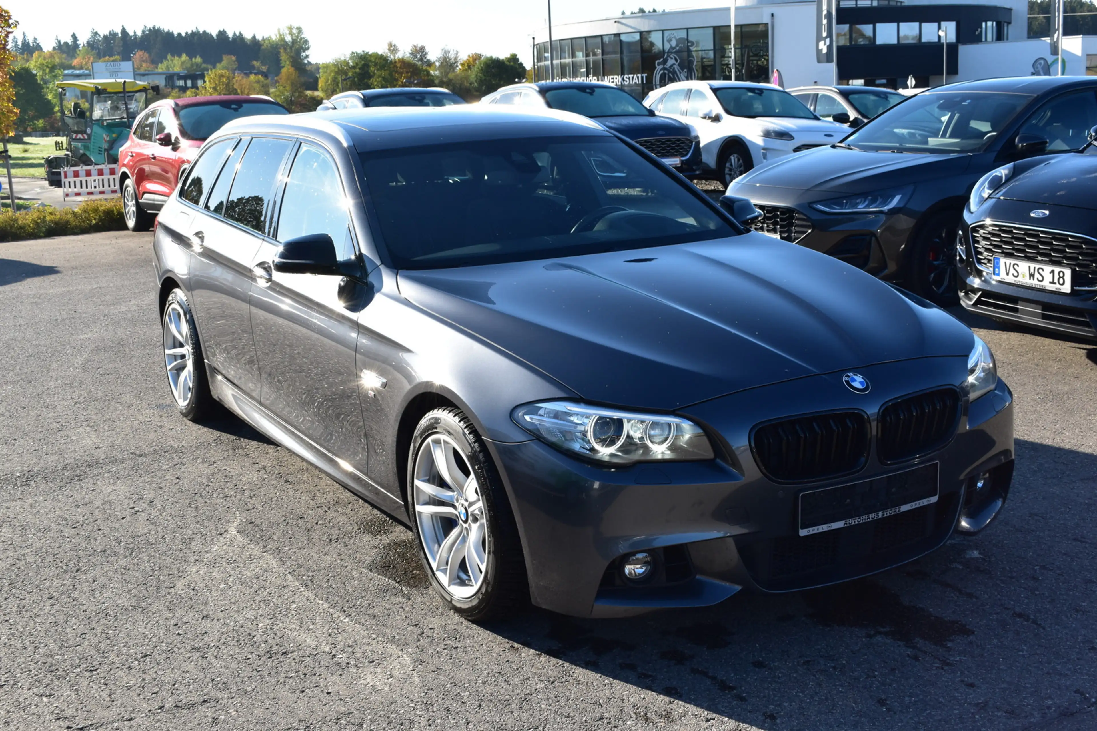BMW 535 d xDrive |M-PAKET|ACC|AHK|PANO|HUD|BI-XENON|NAVI| — photo 2