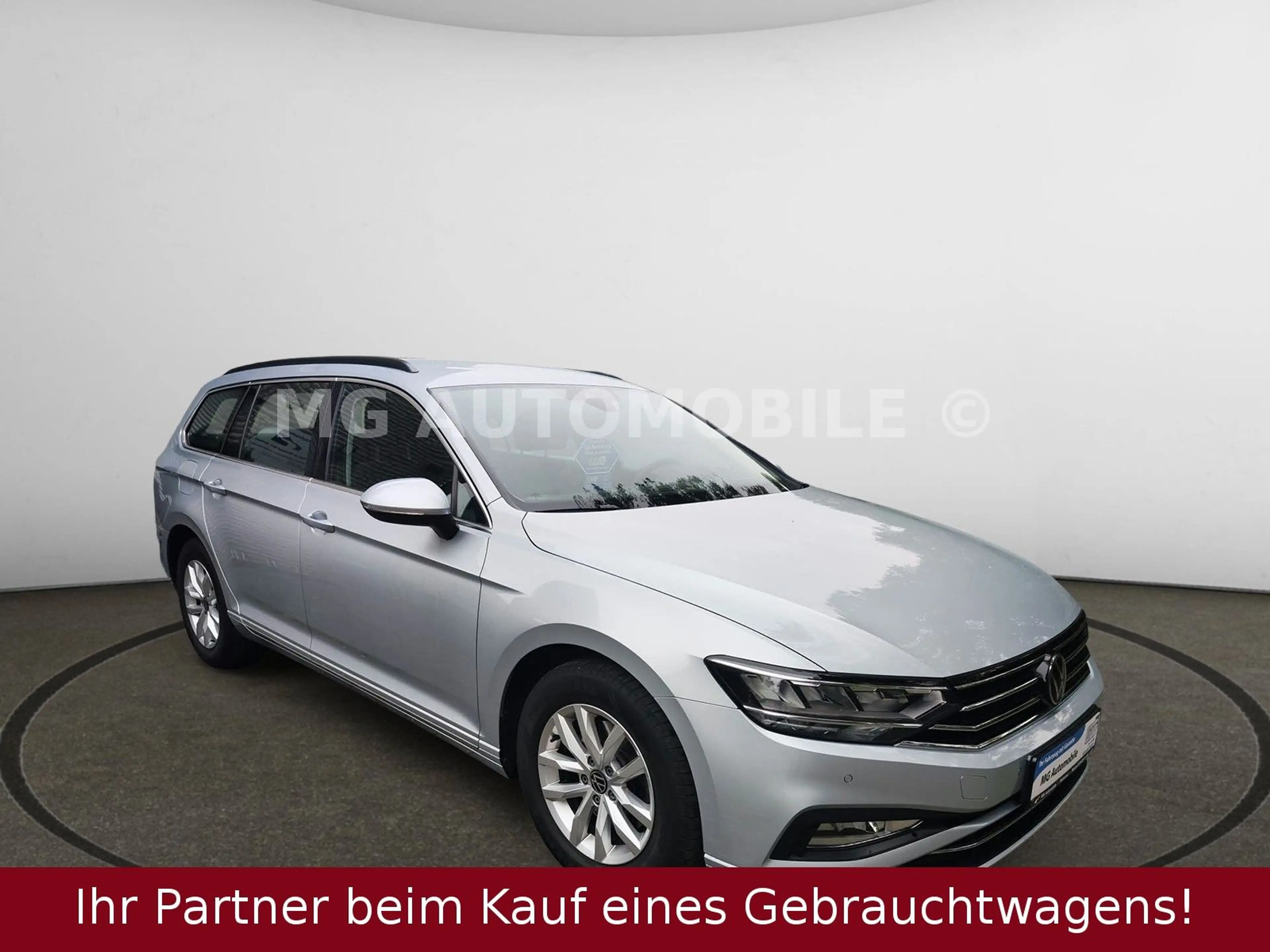 Volkswagen Passat Variant 2.0 TDI SCR DSG Business 1.Hd AHK — photo 4