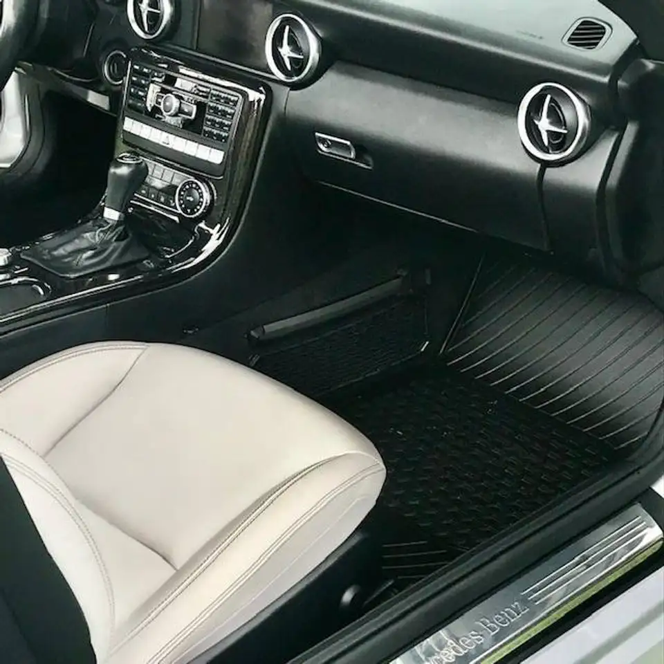 Mercedes-Benz SLK снимка Mercedes-Benz SLK