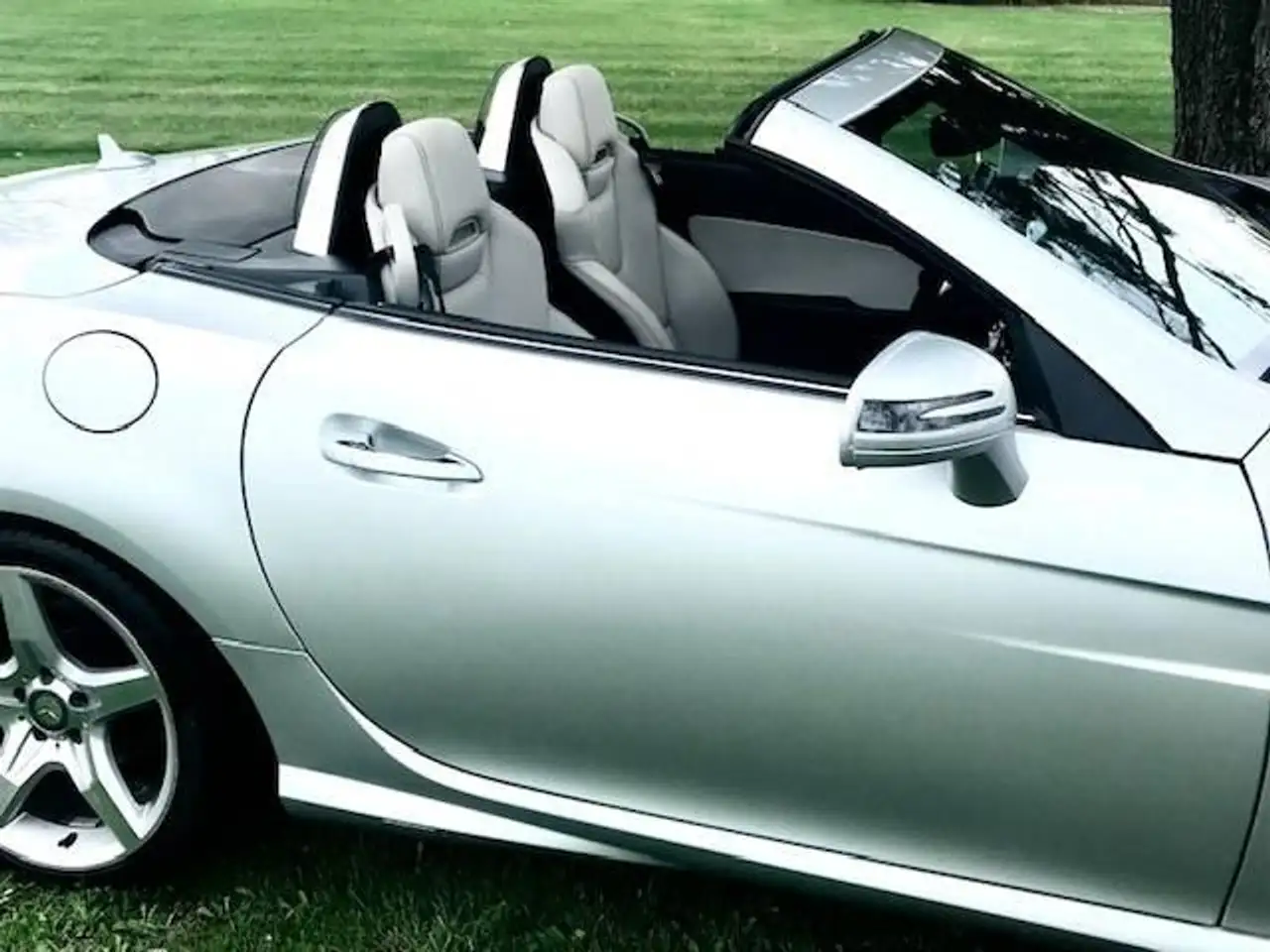 Mercedes-Benz SLK снимка Mercedes-Benz SLK