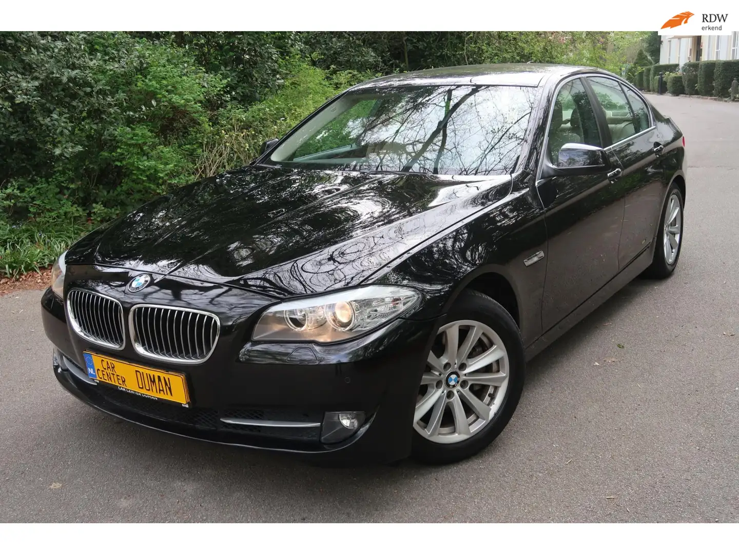 BMW 520 5-serie 520i Executive NAP Cruise Trekhaak PDC Xen Schwarz - 1