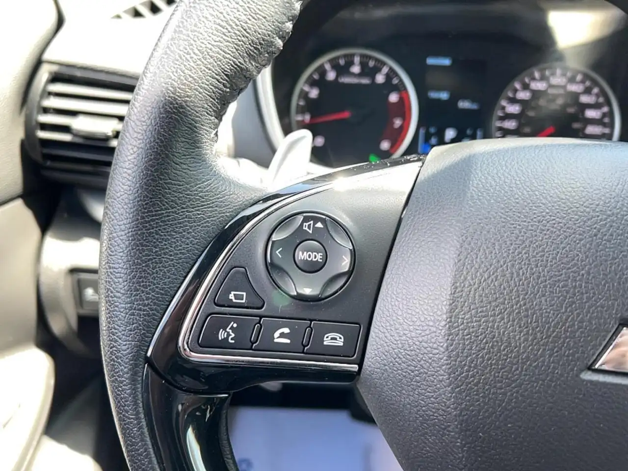 Mitsubishi Eclipse Cross fotografie Mitsubishi Eclipse Cross
