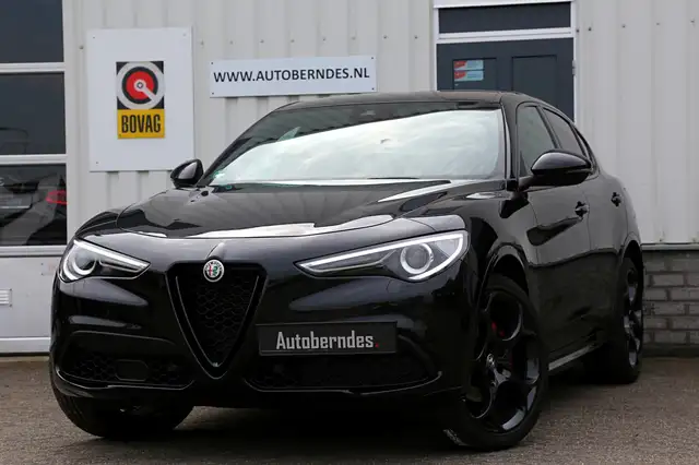 Alfa Romeo Stelvio 2.0T 280PK AWD Veloce*Perfect Alfa Onderh.*Black p