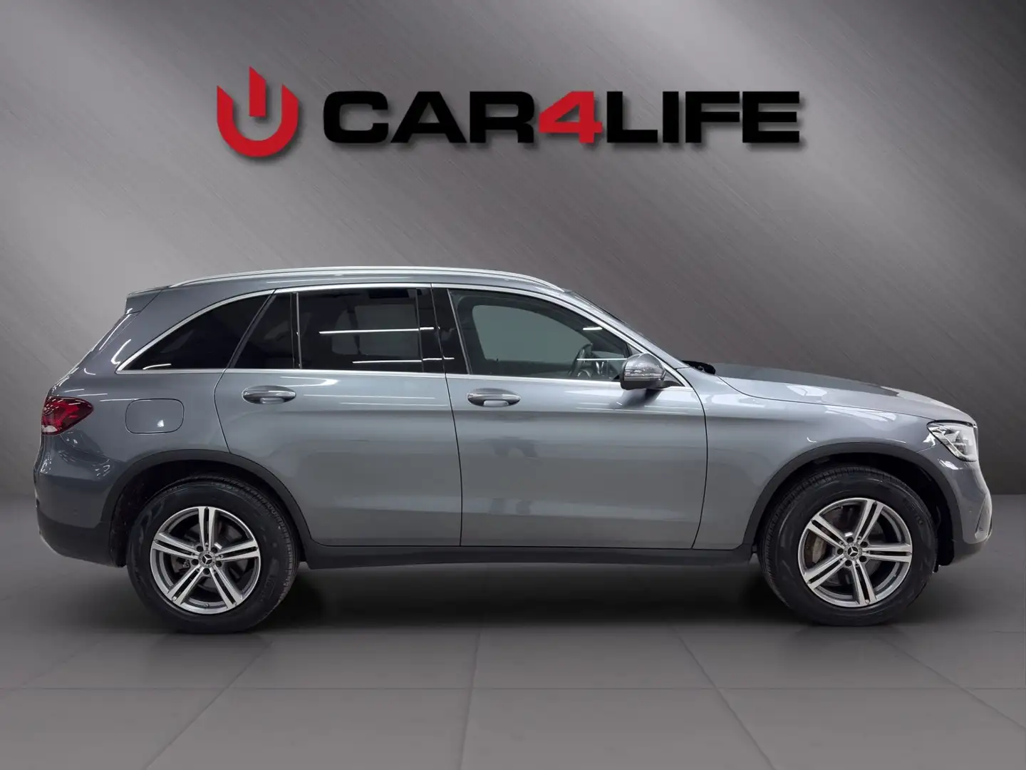Mercedes-Benz GLC 300 e PHEV 4Matic *KEYLESS*SPURHALTE*KAMERA* Grau - 2