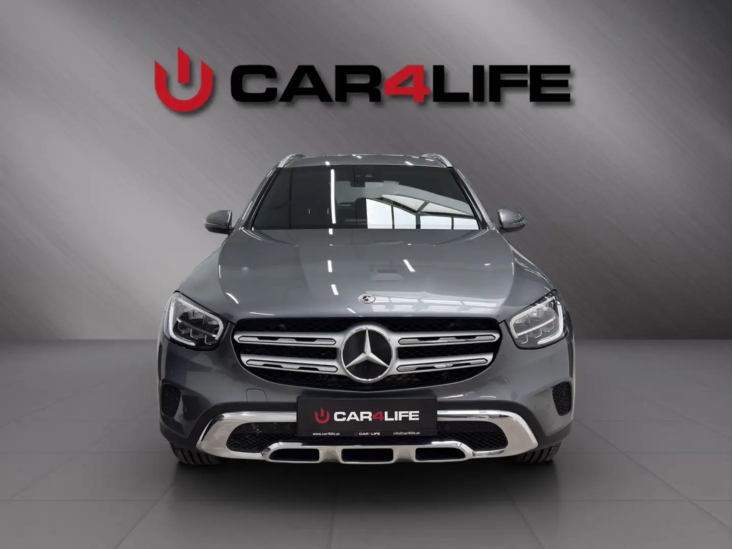 Mercedes-Benz GLC 300 e PHEV 4Matic Grau - 2