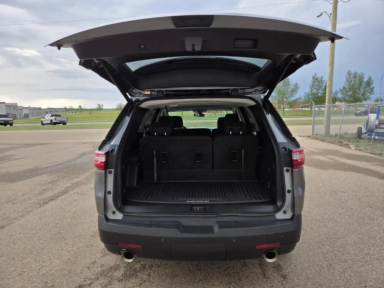Chevrolet Traverse снимка Chevrolet Traverse