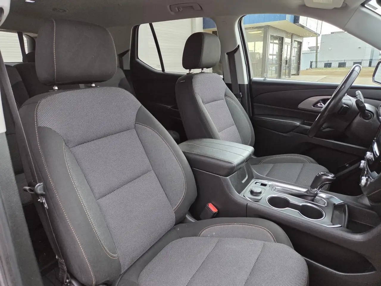 Chevrolet Traverse снимка Chevrolet Traverse