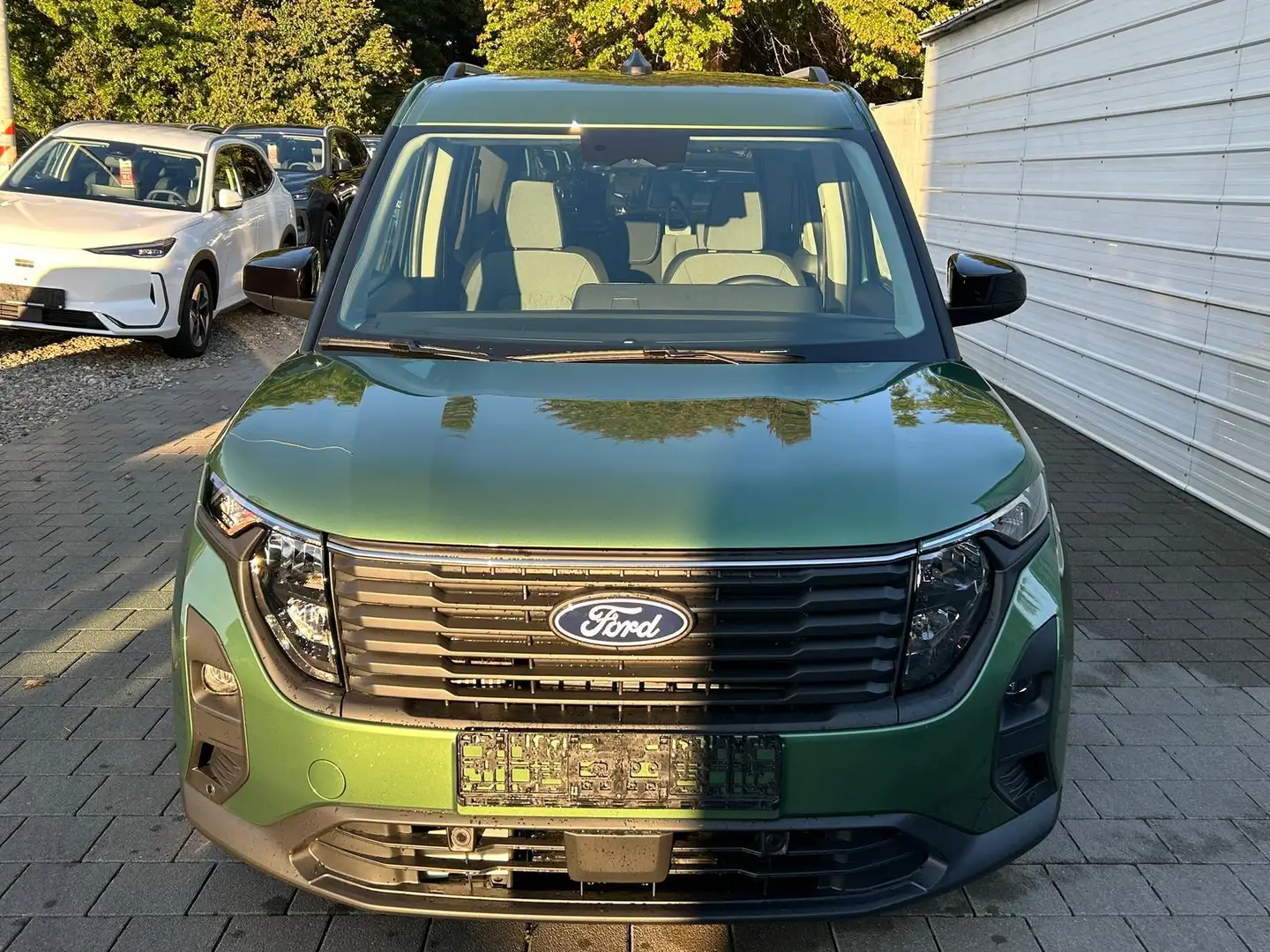 Ford Tourneo Courier Titanium 1.0L EcoBoost AT 5J Garant*Android Aut... Grün - 1