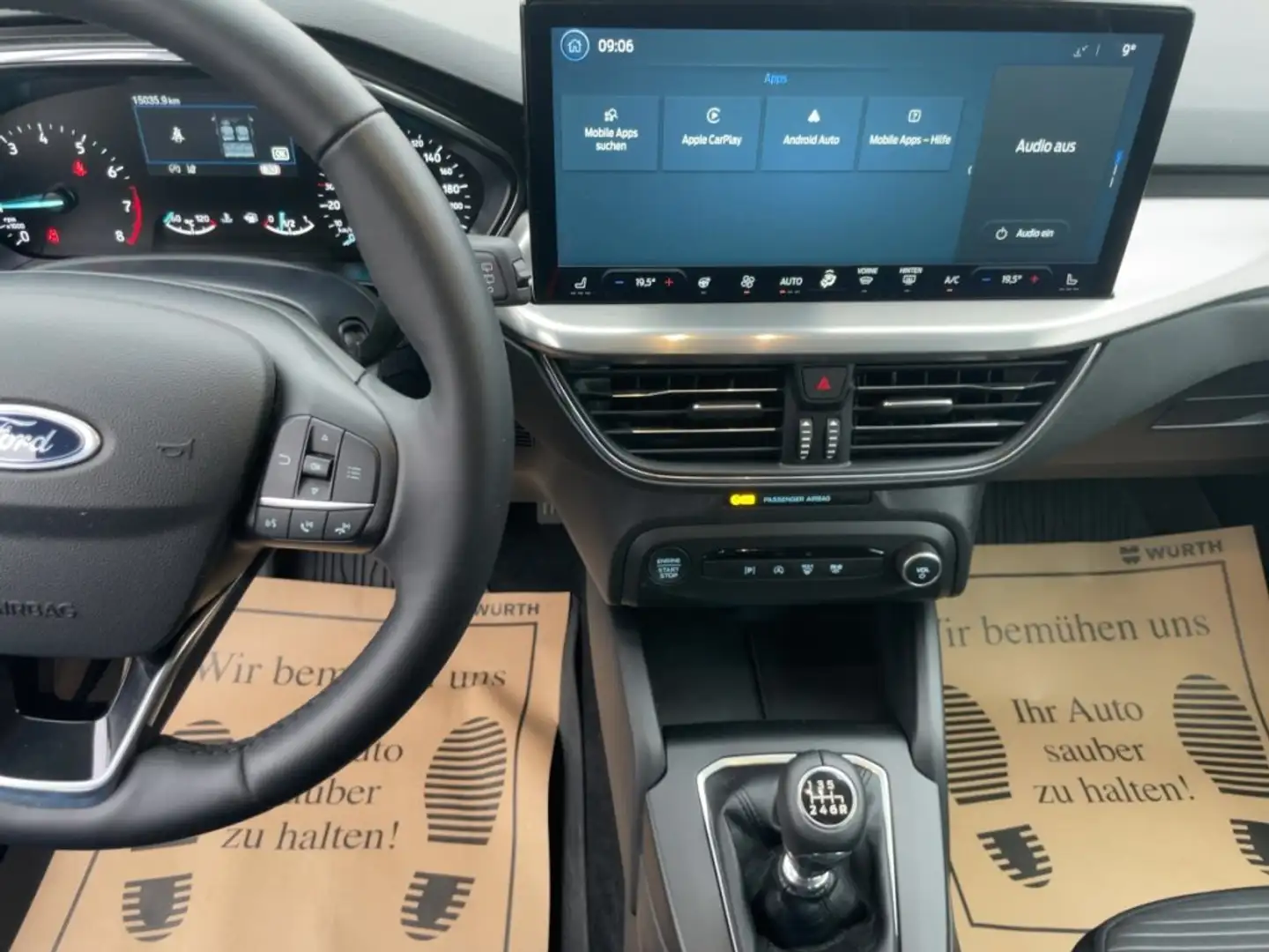 Ford Focus Titanium 1l 125PS M6 Schwarz - 2