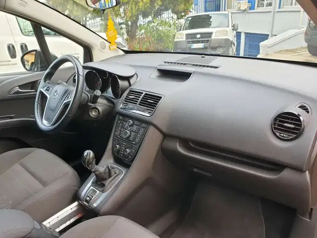 Opel Meriva view 14