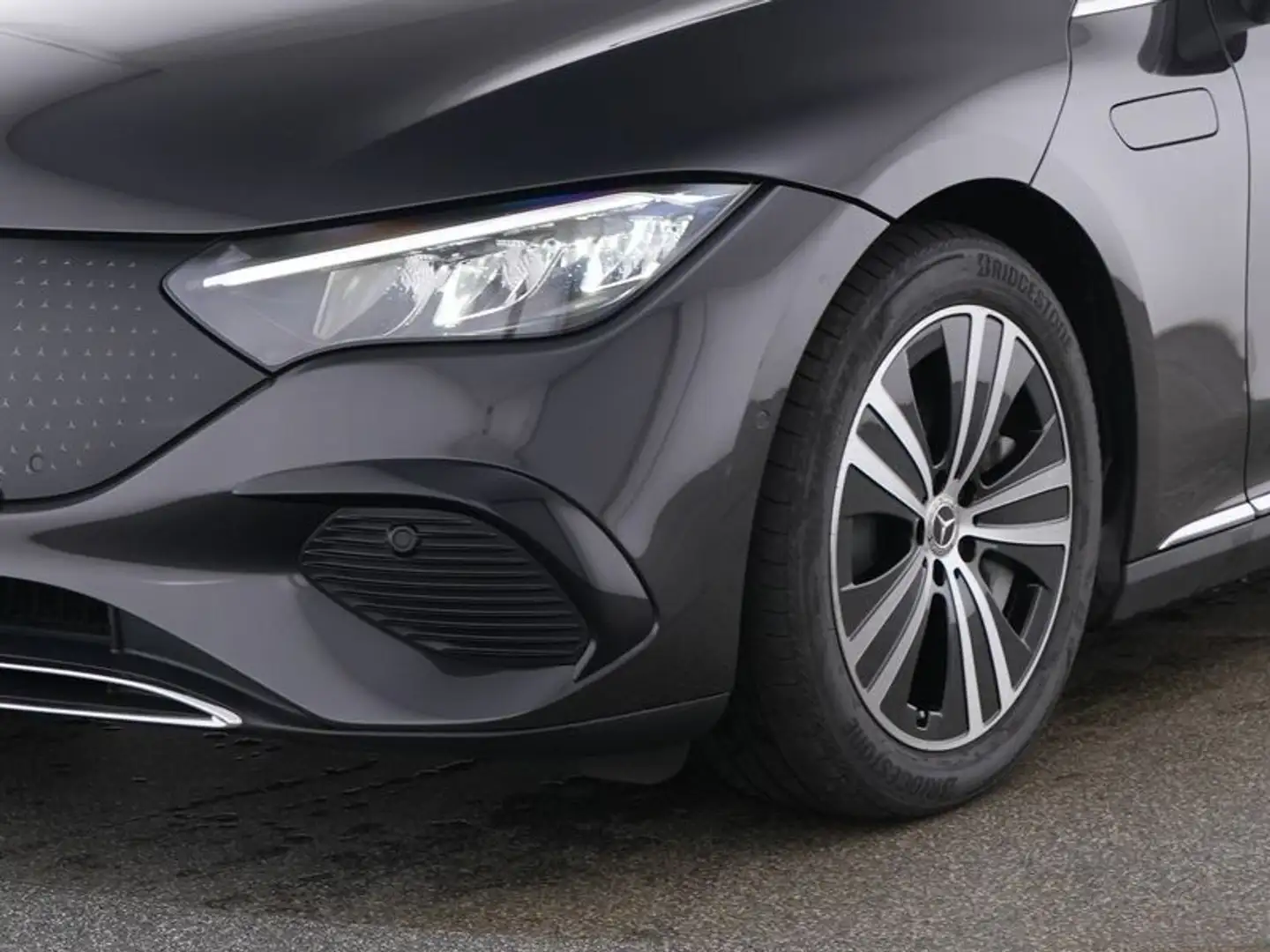 Mercedes-Benz EQE 300 Advanced Plus+Airmatic+Pano+Sound+Guard Gris - 2