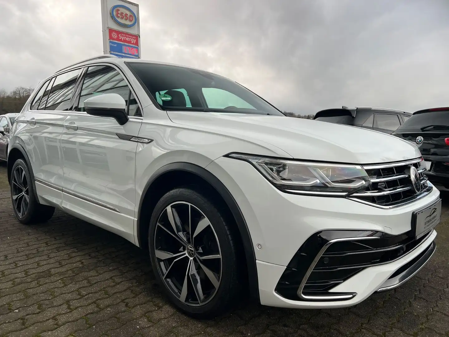 Volkswagen Tiguan R-Line 4Motion 2.0 TDI*DSG*MATRIX*R-CAM* Weiß - 1