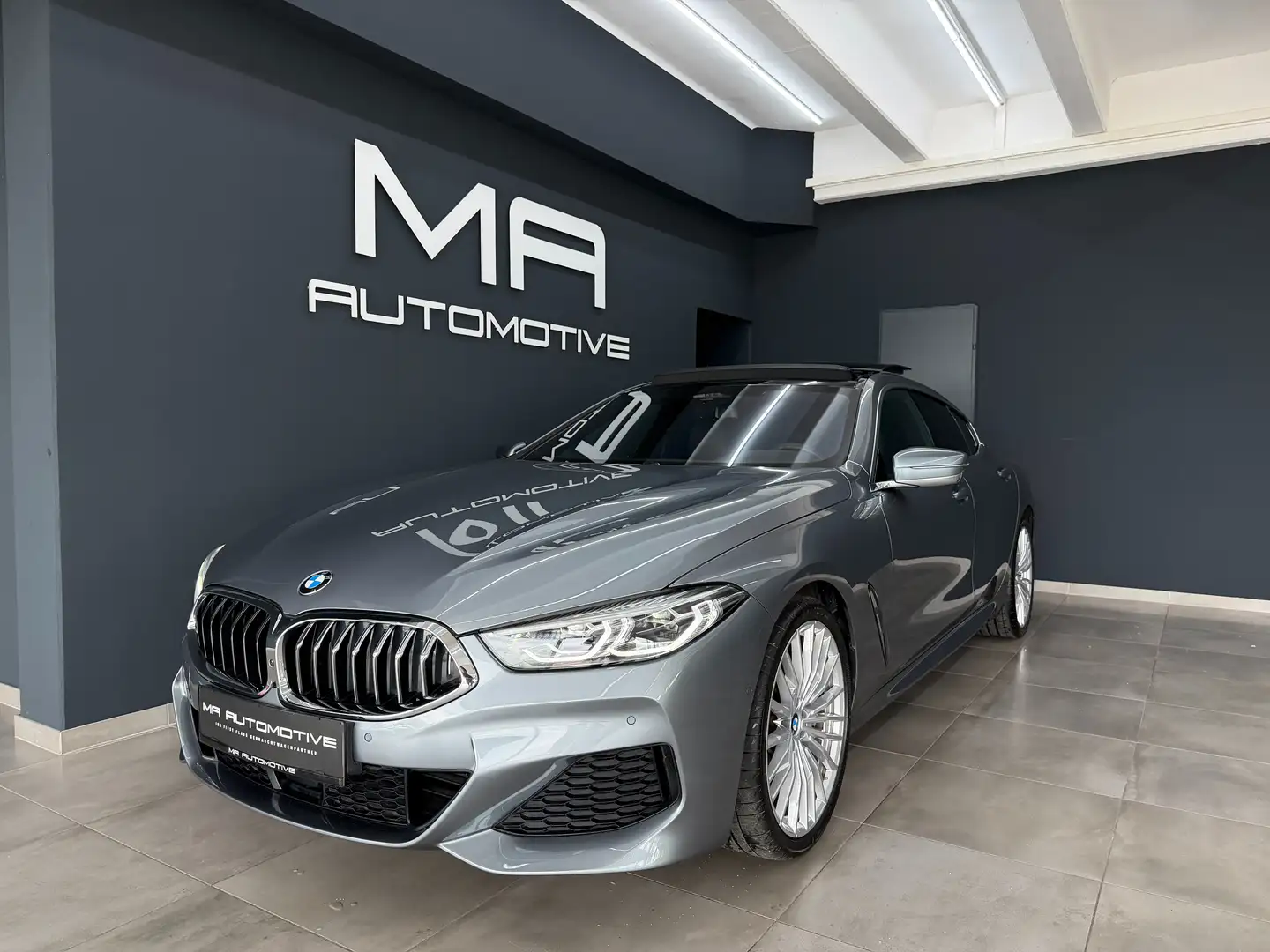 BMW 840 d xDrive Gran Coupe M Sport *PANO*ACC*HK*360*SOFT* Grau - 1