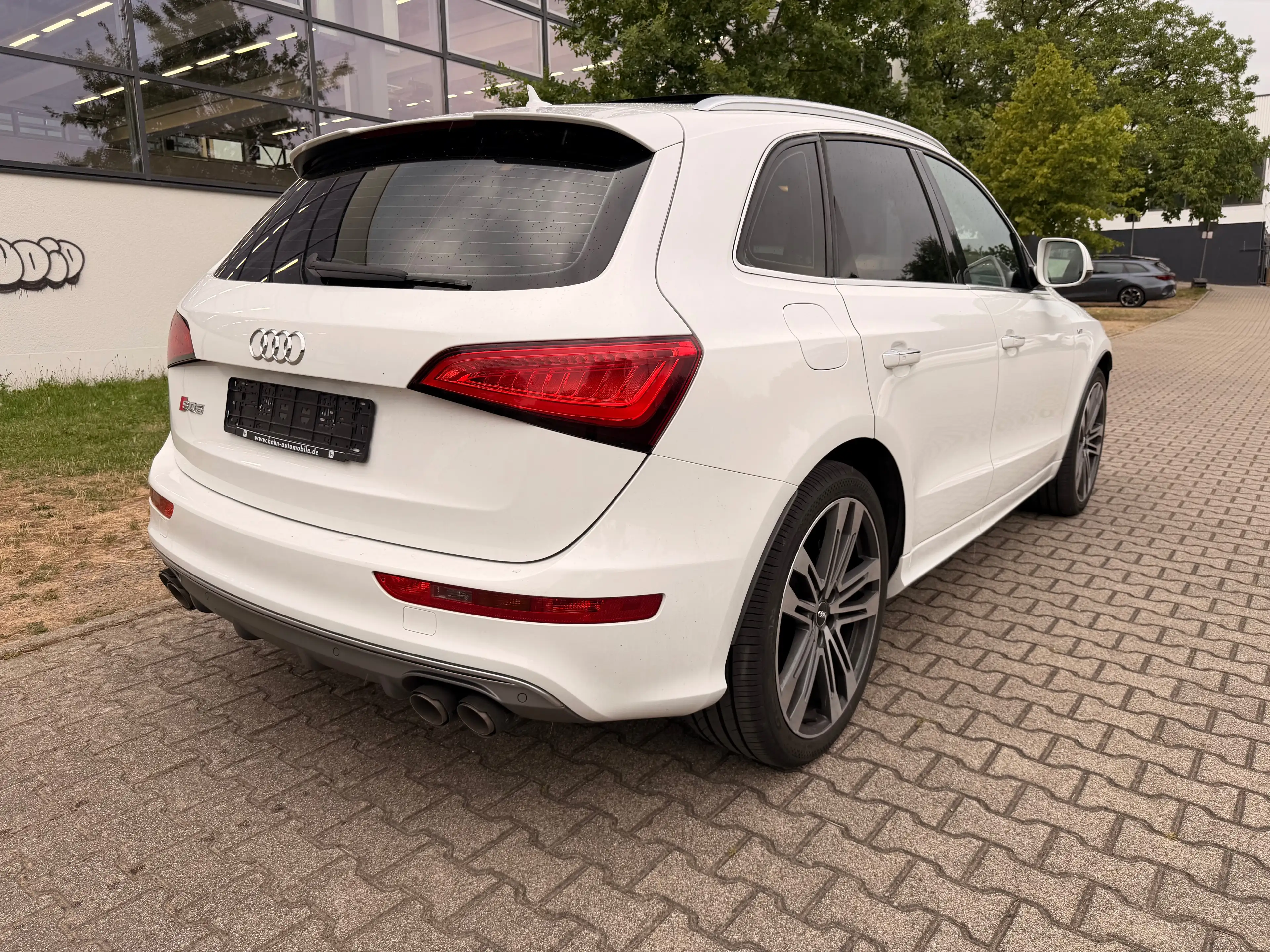 Audi SQ5 3.0 TDI quattro — photo 7