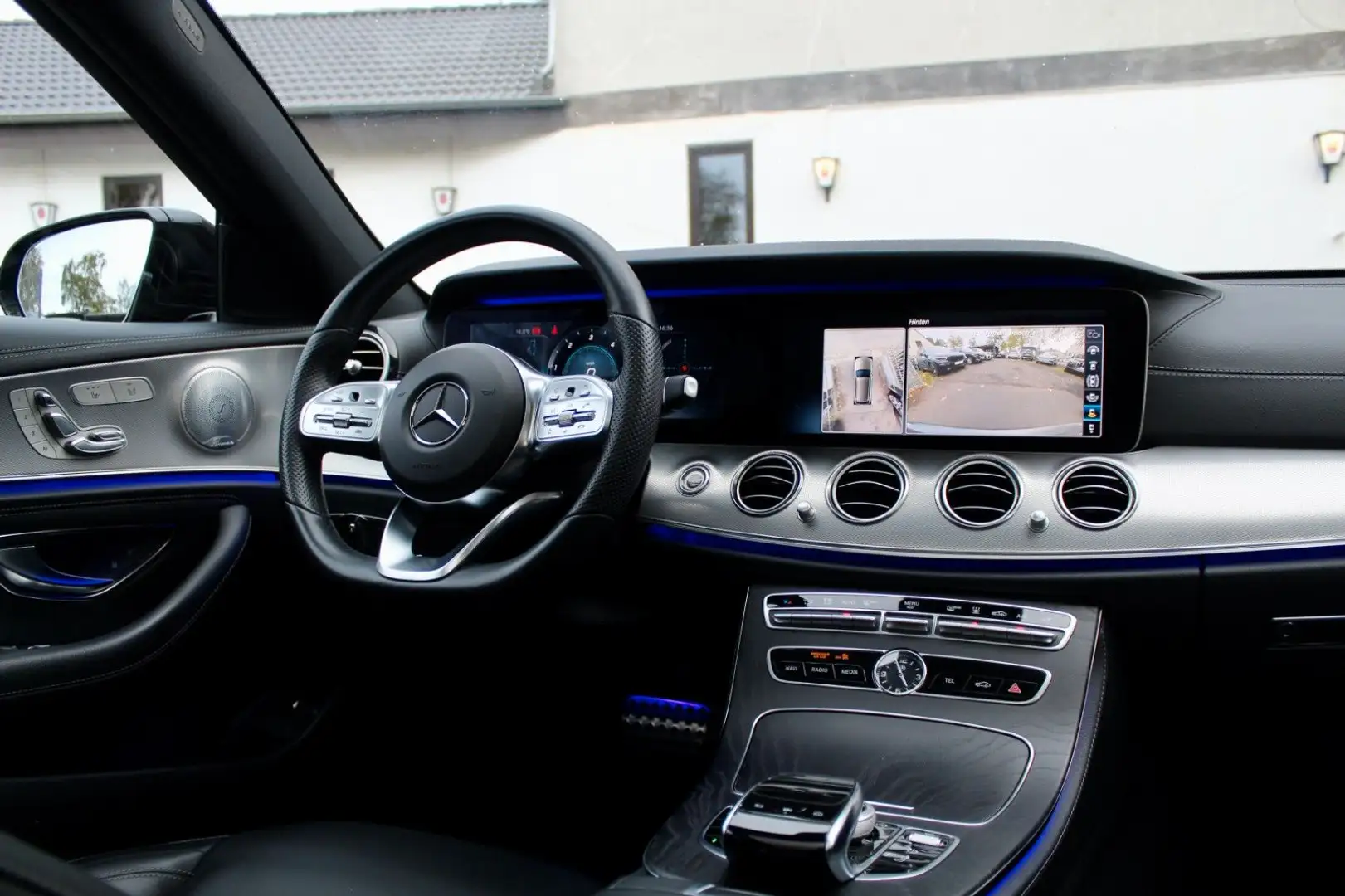 Mercedes-Benz E 400 VoLL AMG 360° STANDH HUP NAPPA 20" WIDE 4M Grijs - 1