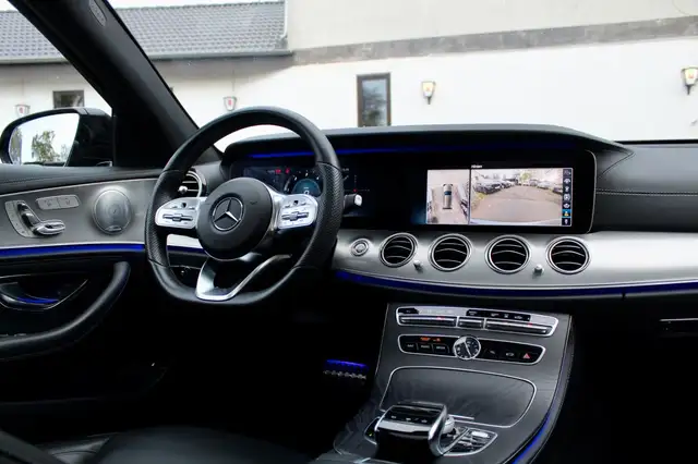 Mercedes-Benz E 400 VoLL AMG 360° STANDH HUP NAPPA 20" WIDE 4M
