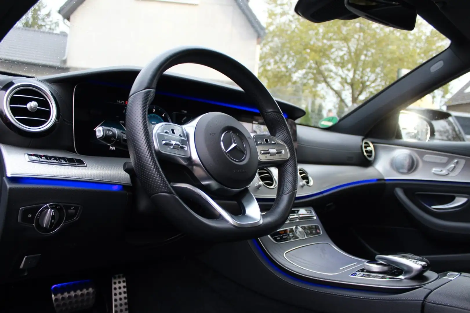 Mercedes-Benz E 400 VoLL AMG 360° STANDH HUP NAPPA 20" WIDE 4M Grijs - 2