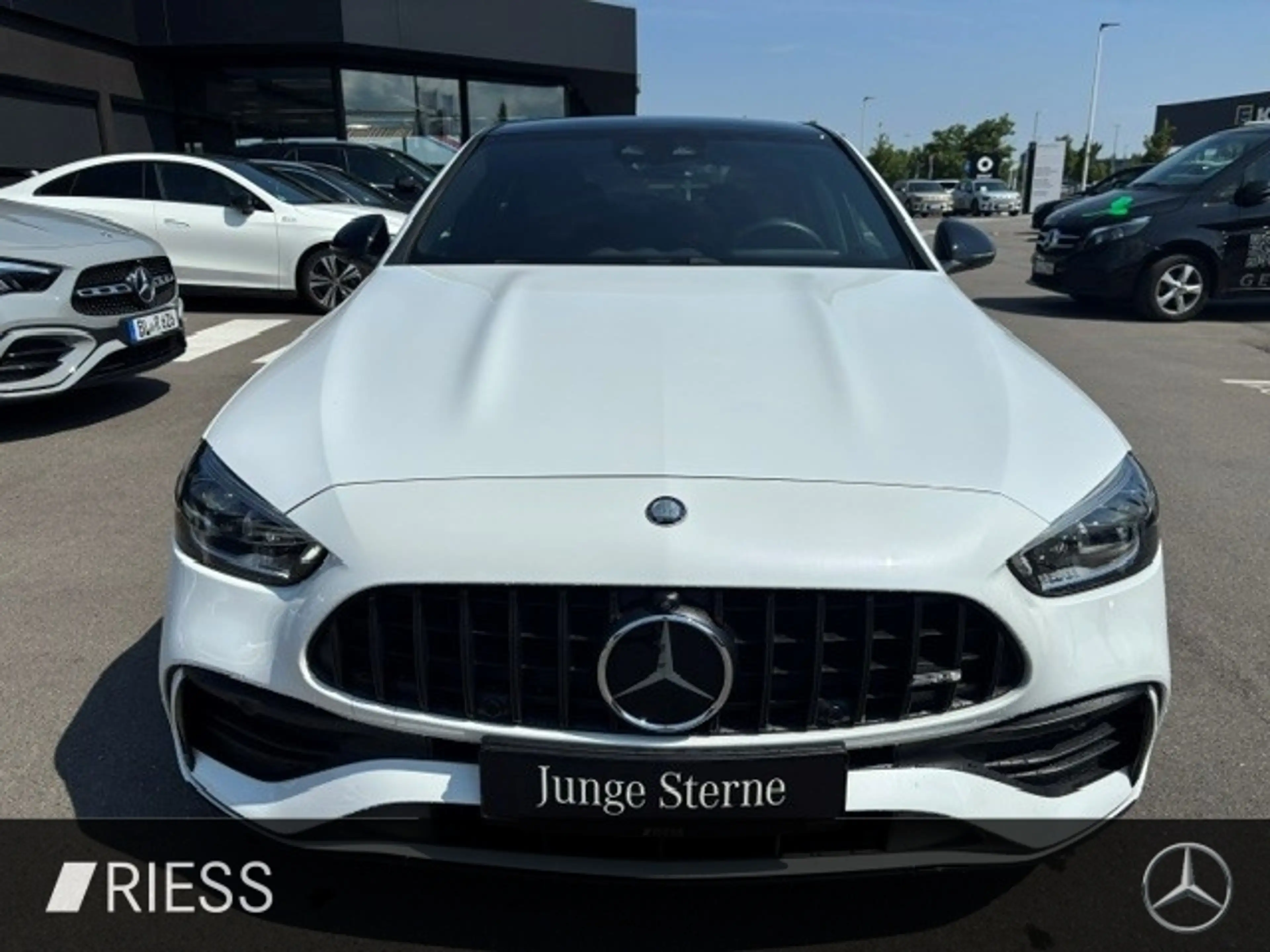 Mercedes-Benz C 43 AMG 4M AMG Sport Night Dist Pano Standh 360 — photo 3
