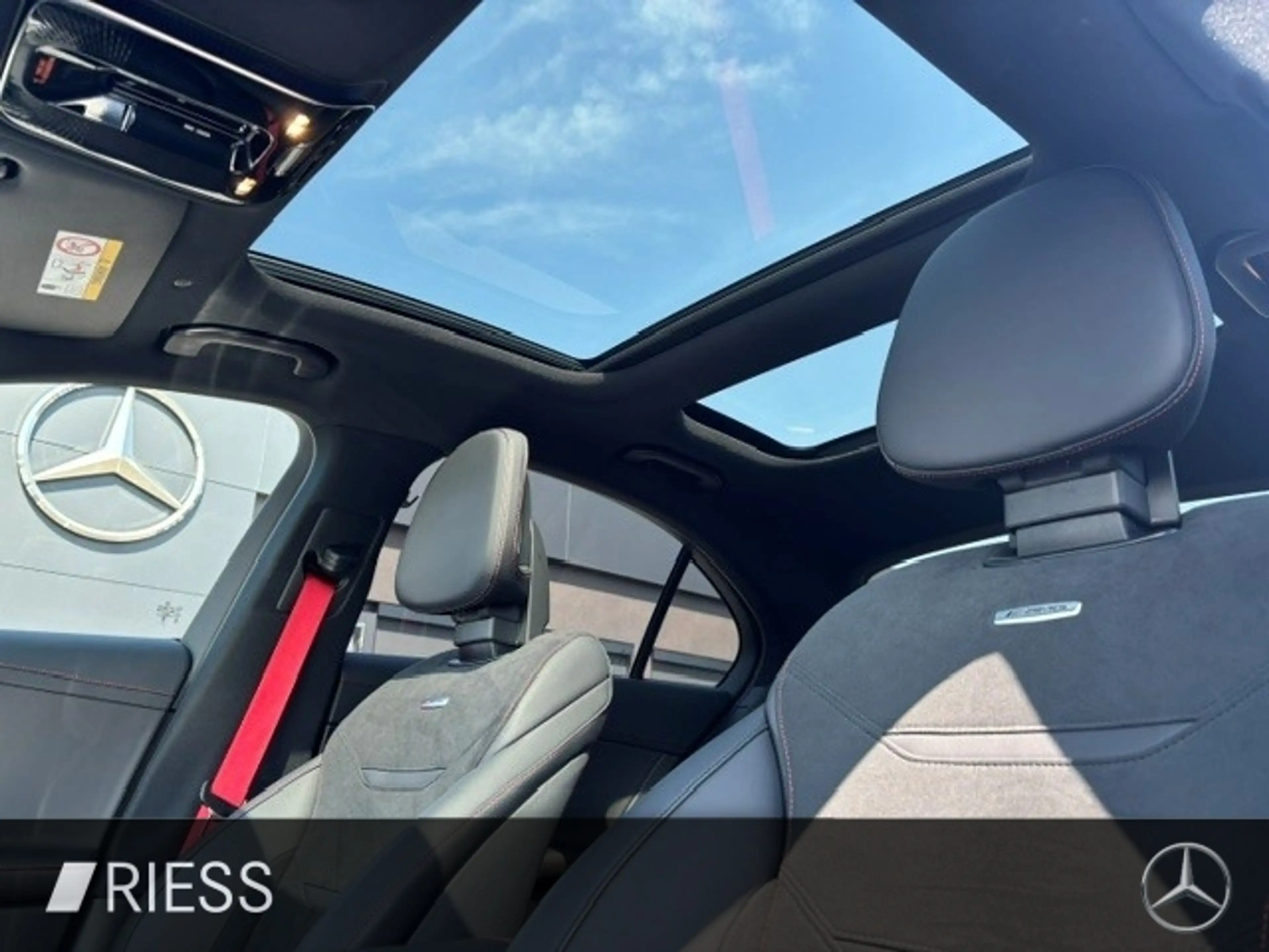 Mercedes-Benz C 43 AMG 4M AMG Sport Night Dist Pano Standh 360 — photo 14