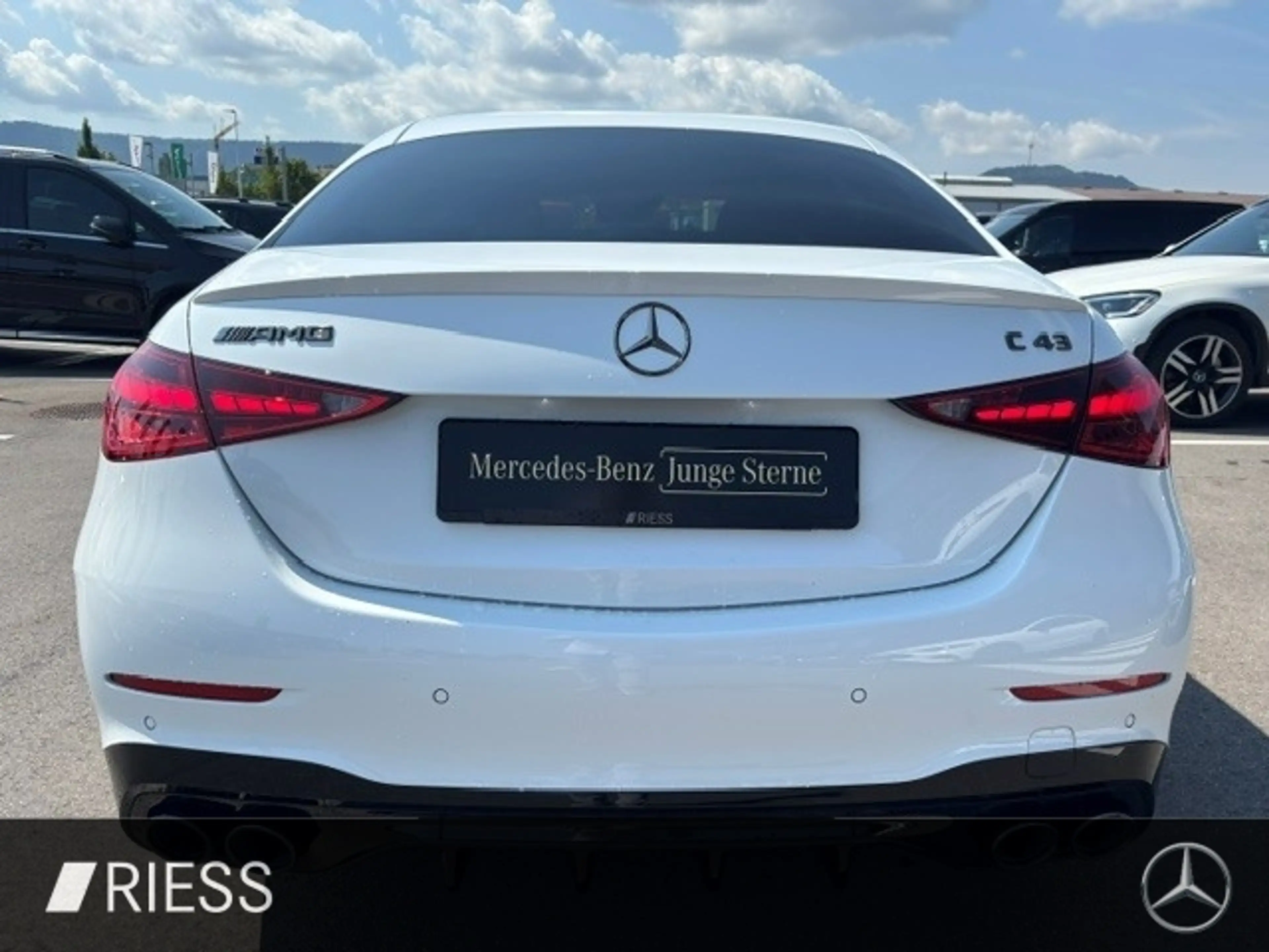 Mercedes-Benz C 43 AMG 4M AMG Sport Night Dist Pano Standh 360 — photo 6