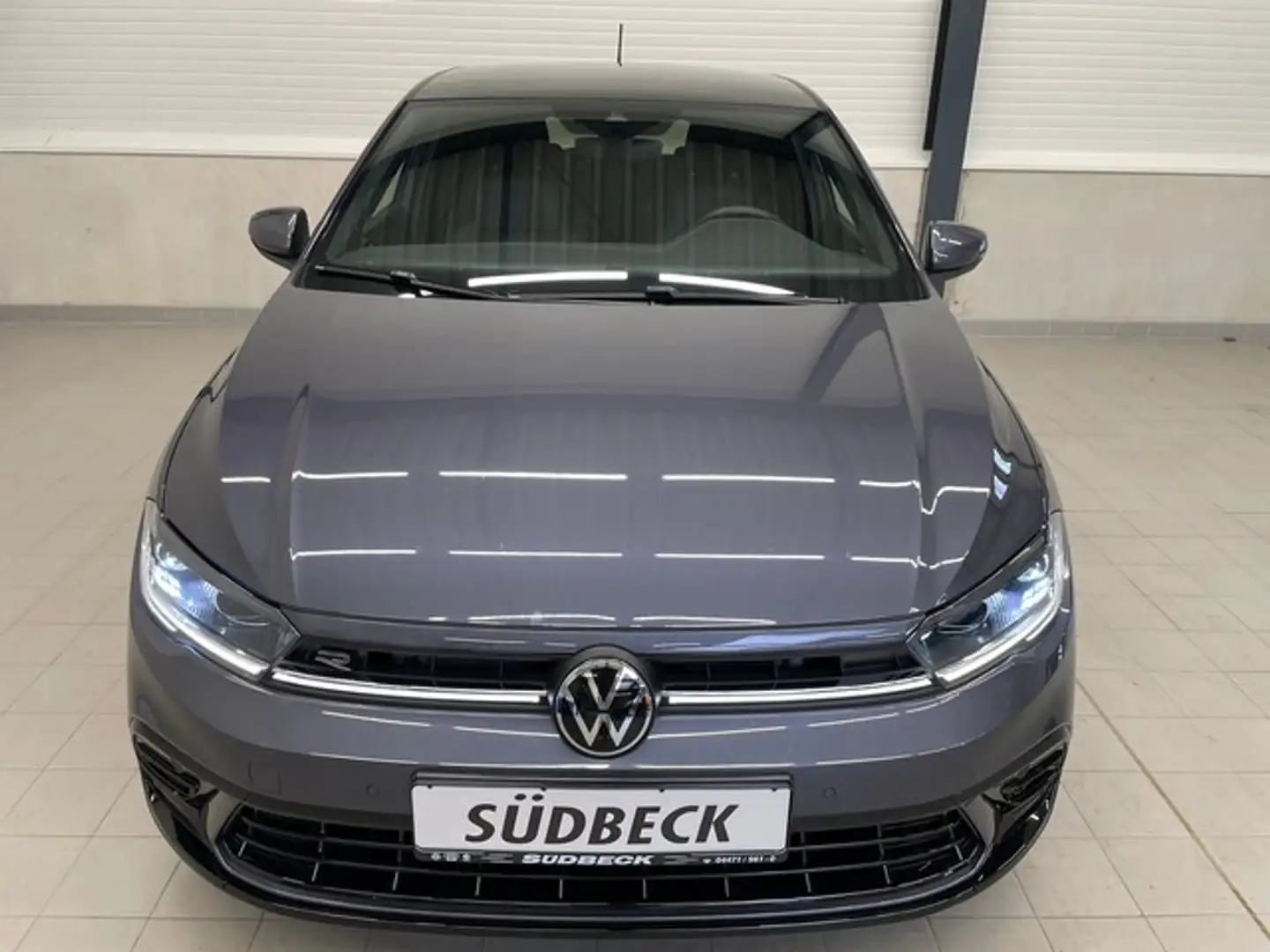 Volkswagen Polo VI 1.0 TSI R-Line KAMERA+LANE+APP+MATRIX+SOUND/... Grau - 2