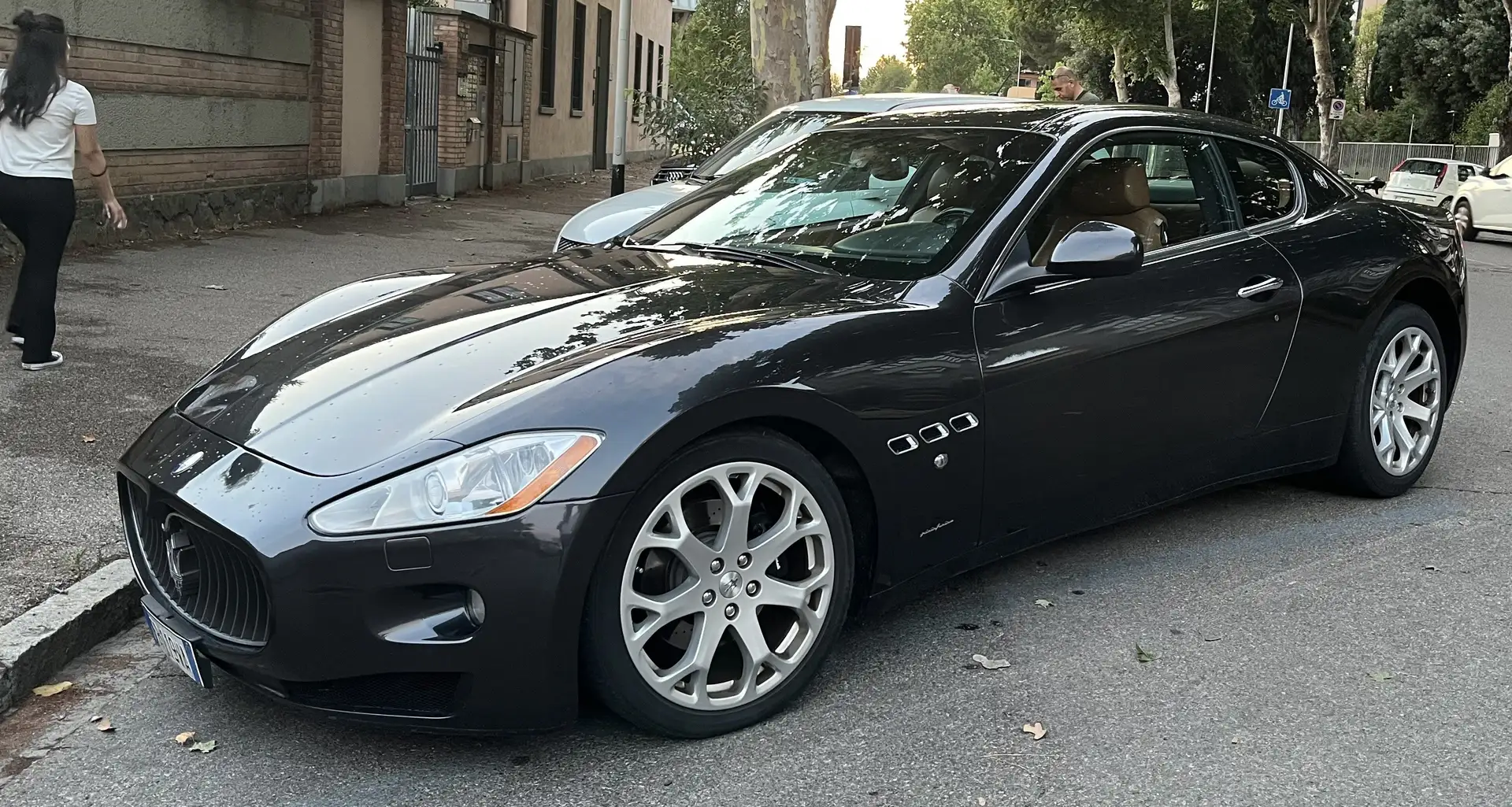 Maserati GranTurismo 4.2 V8 (MOTORE FERRARI) Grigio - 2