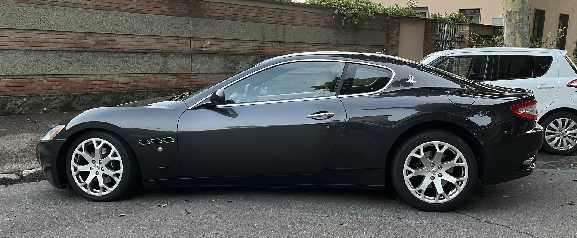 Maserati GranTurismo 4.2 V8 (MOTORE FERRARI) Grigio - 1
