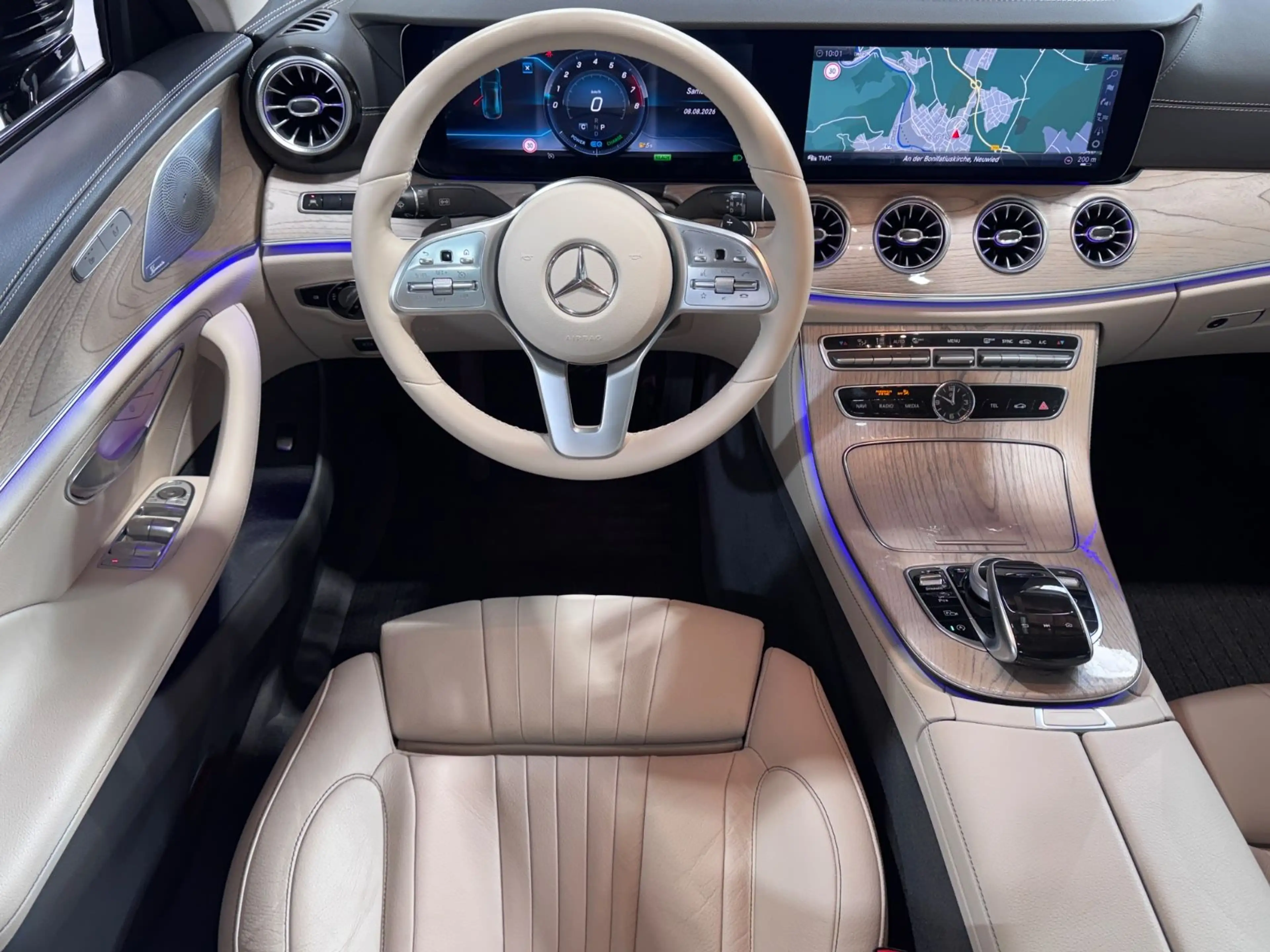 Mercedes-Benz CLS 450 4Matic*Burmester*Schiebedach*360 Kamera* — photo 4