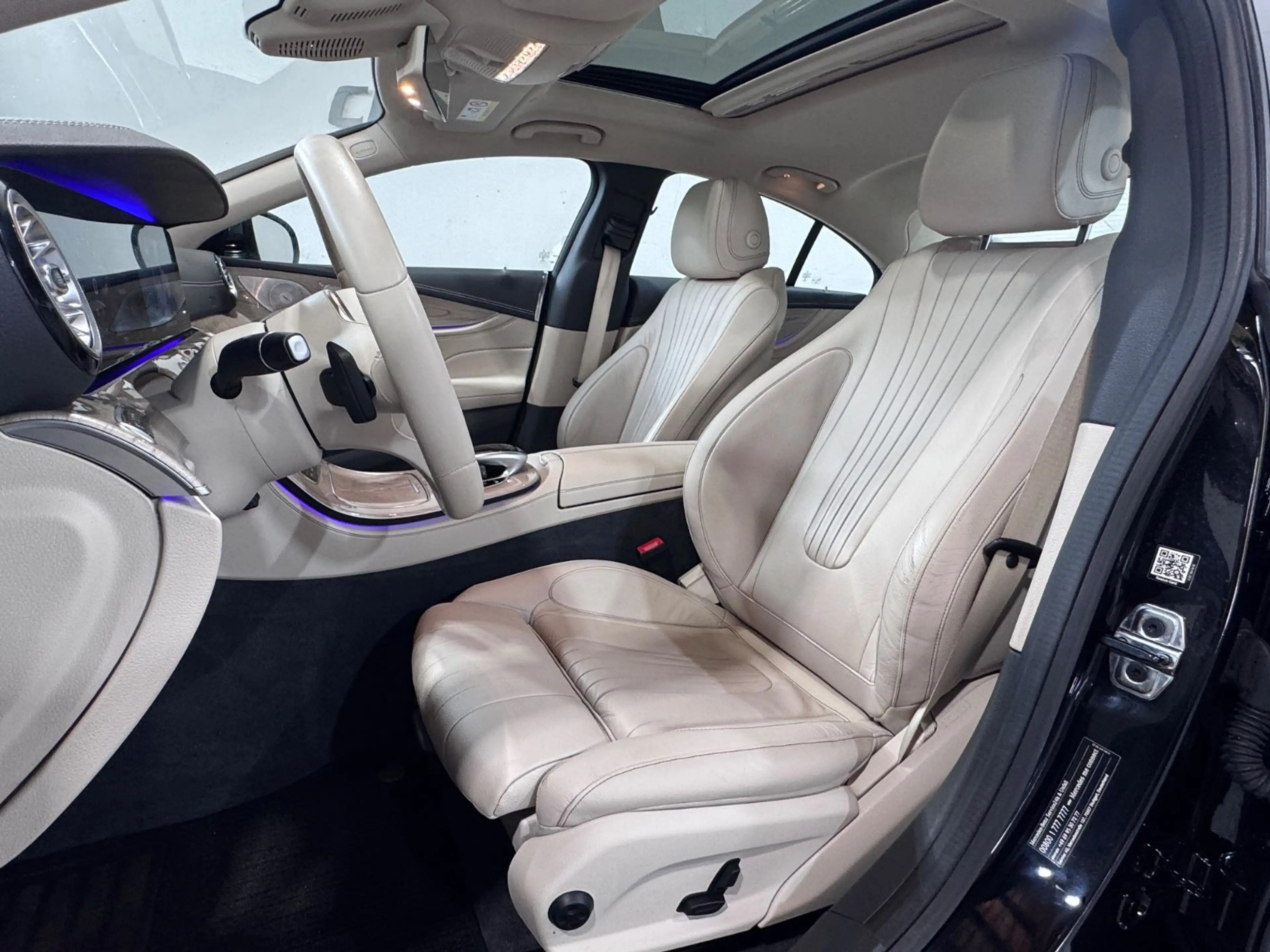 Mercedes-Benz CLS 450 4Matic*Burmester*Schiebedach*360 Kamera* — photo 7