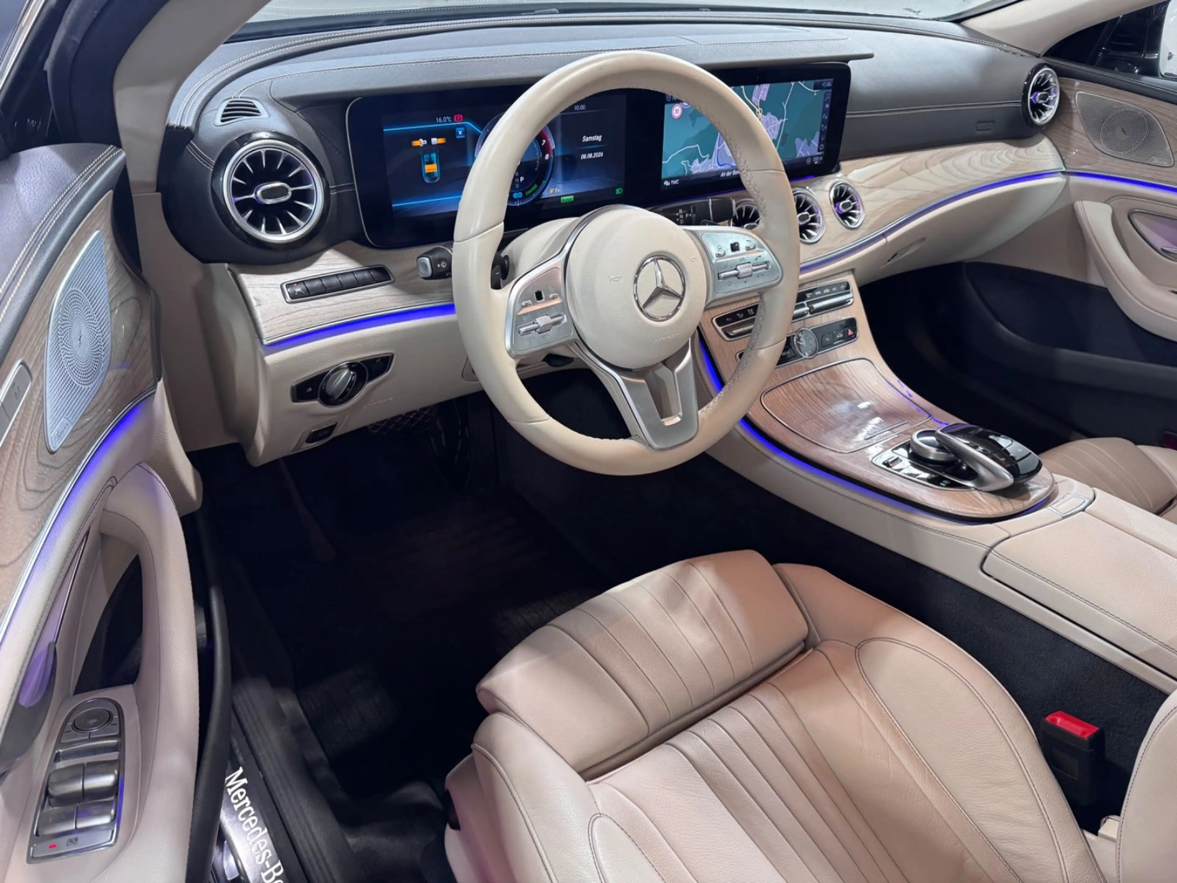 Mercedes-Benz CLS 450 4Matic*Burmester*Schiebedach*360 Kamera* — photo 3