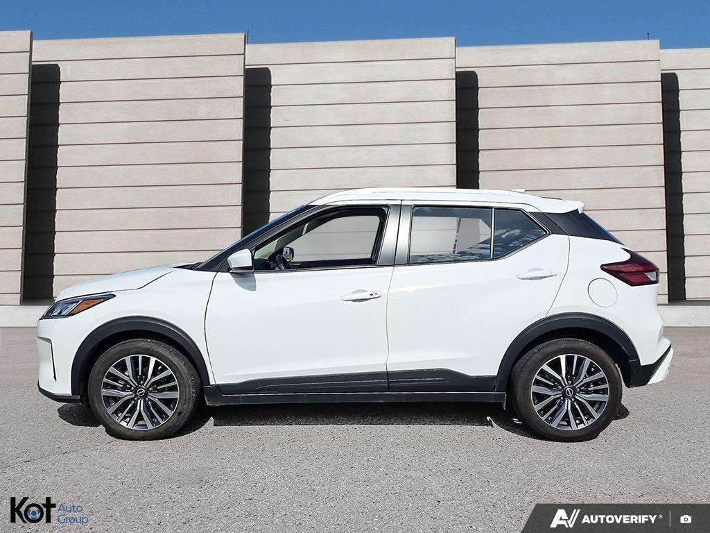 2025 Nissan Kicks SV FWD, Locally Owned and Driven, Clean Carfax, Bl — снимка 3