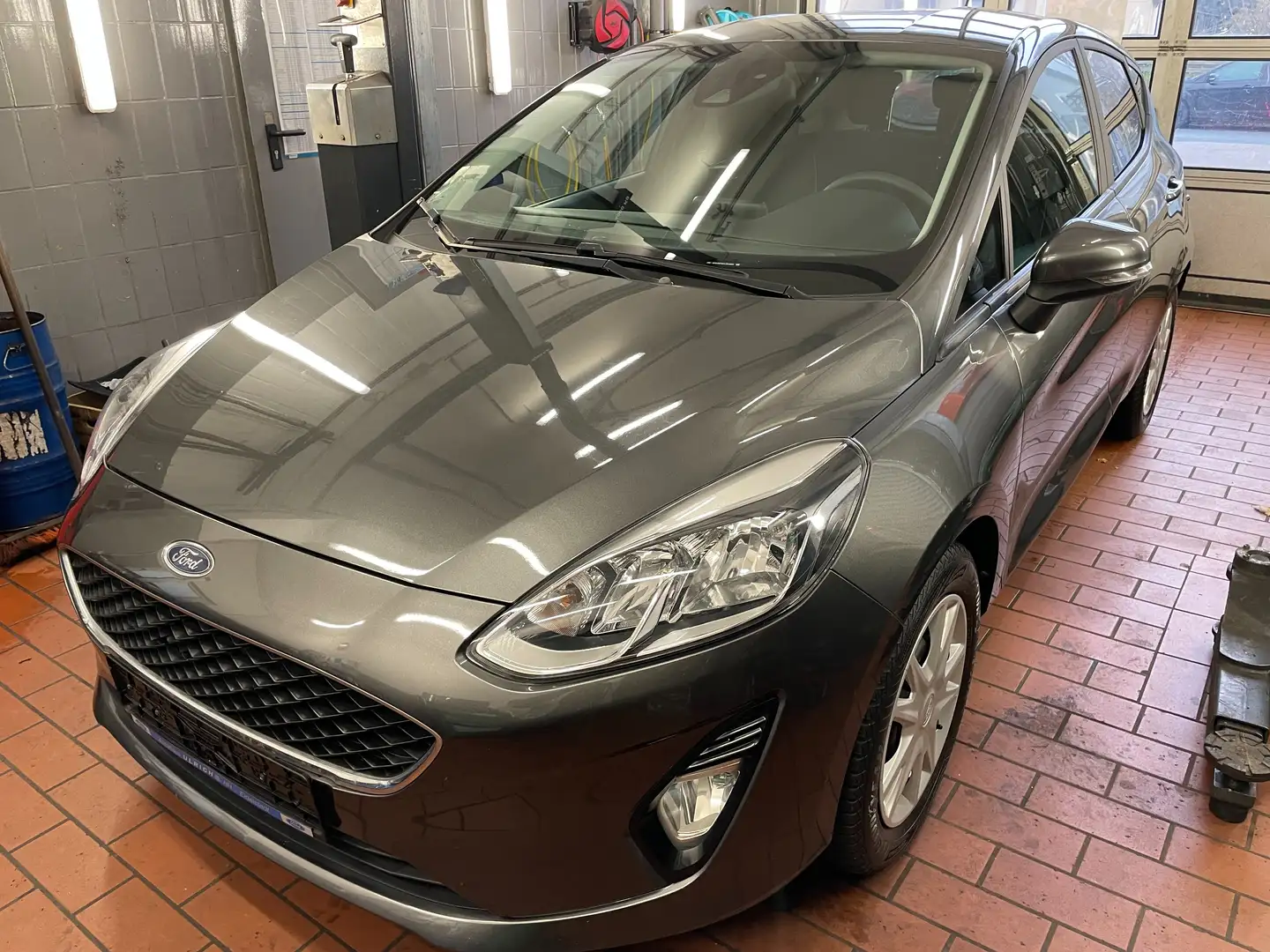 Ford Fiesta Cool&Connect Gris - 1