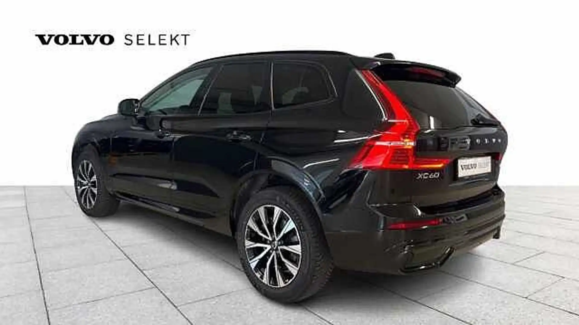 Volvo XC60 II XC60 Plus, B4 Mild-Hybrid, Diesel, Dark Noir - 2