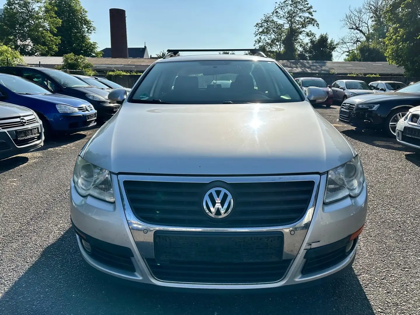 Volkswagen Passat Variant Trendline Automatik Grau - 2