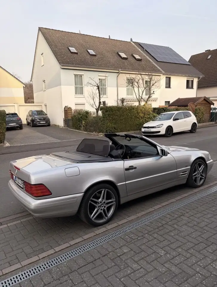Mercedes-Benz SL 280, foto 2