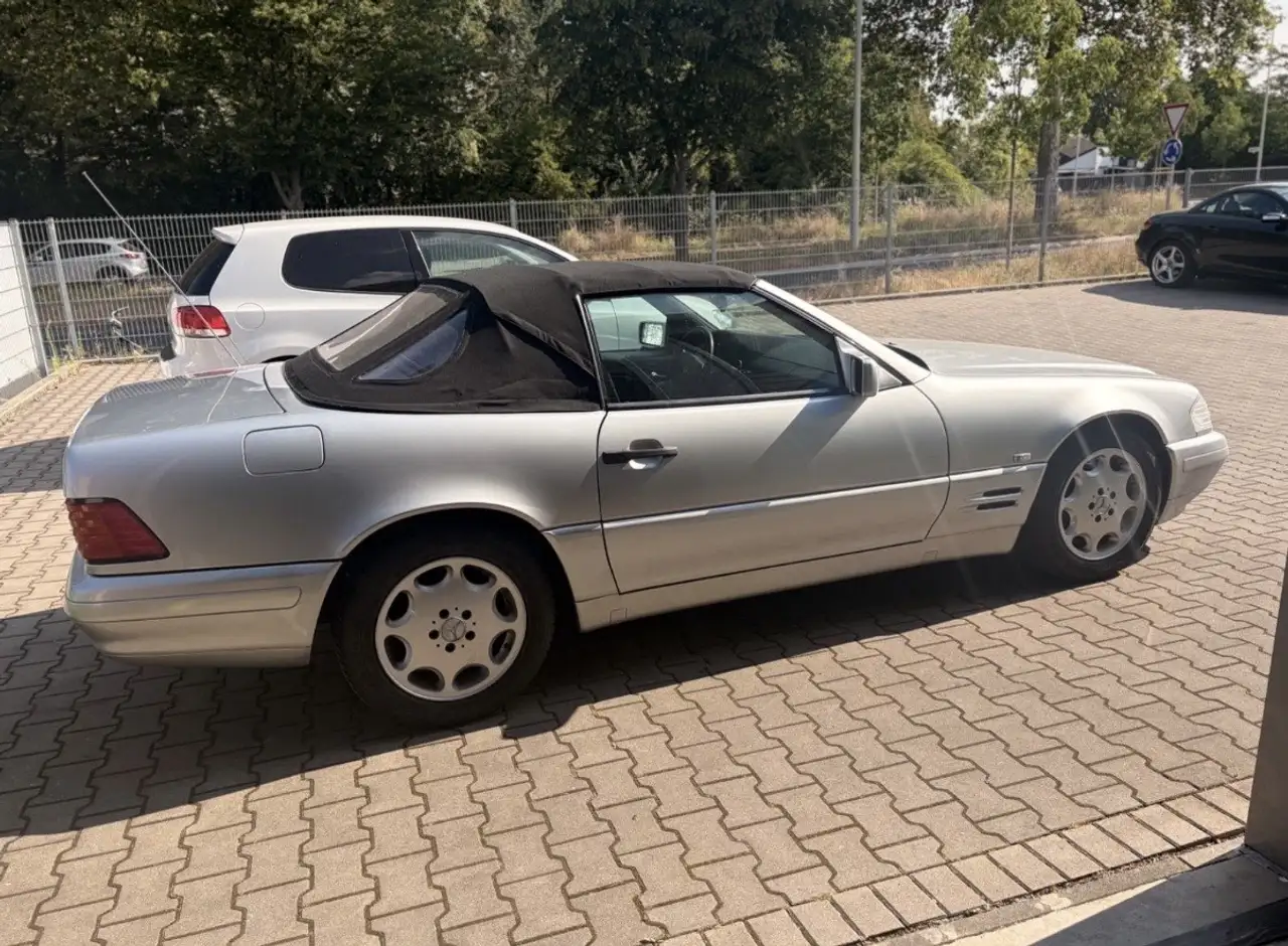 Mercedes-Benz SL 280, foto 1