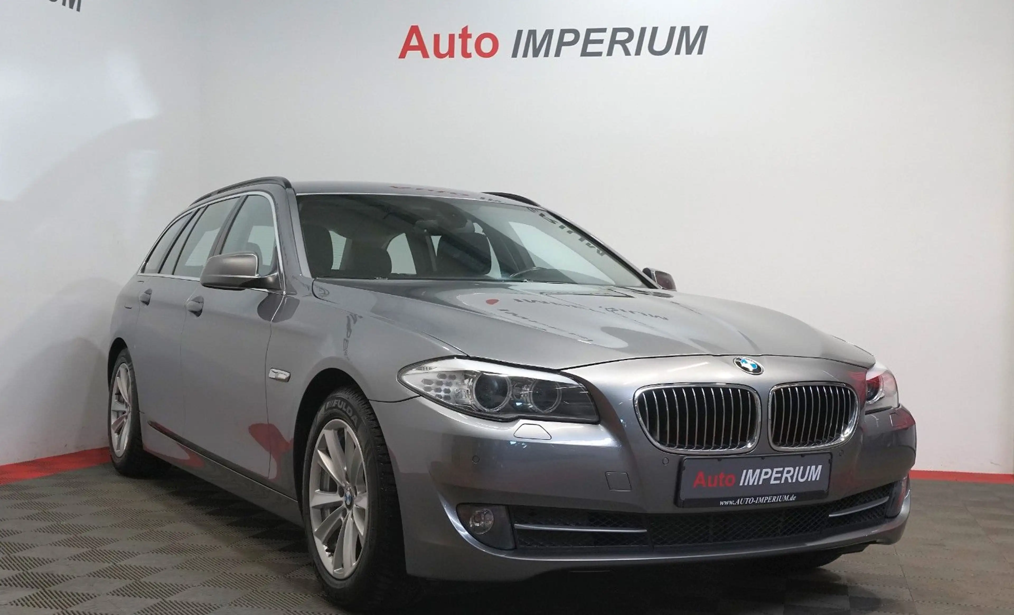 BMW 525 d Touring*XENON*NAVI*AHK*TEMPOMAT — photo 3