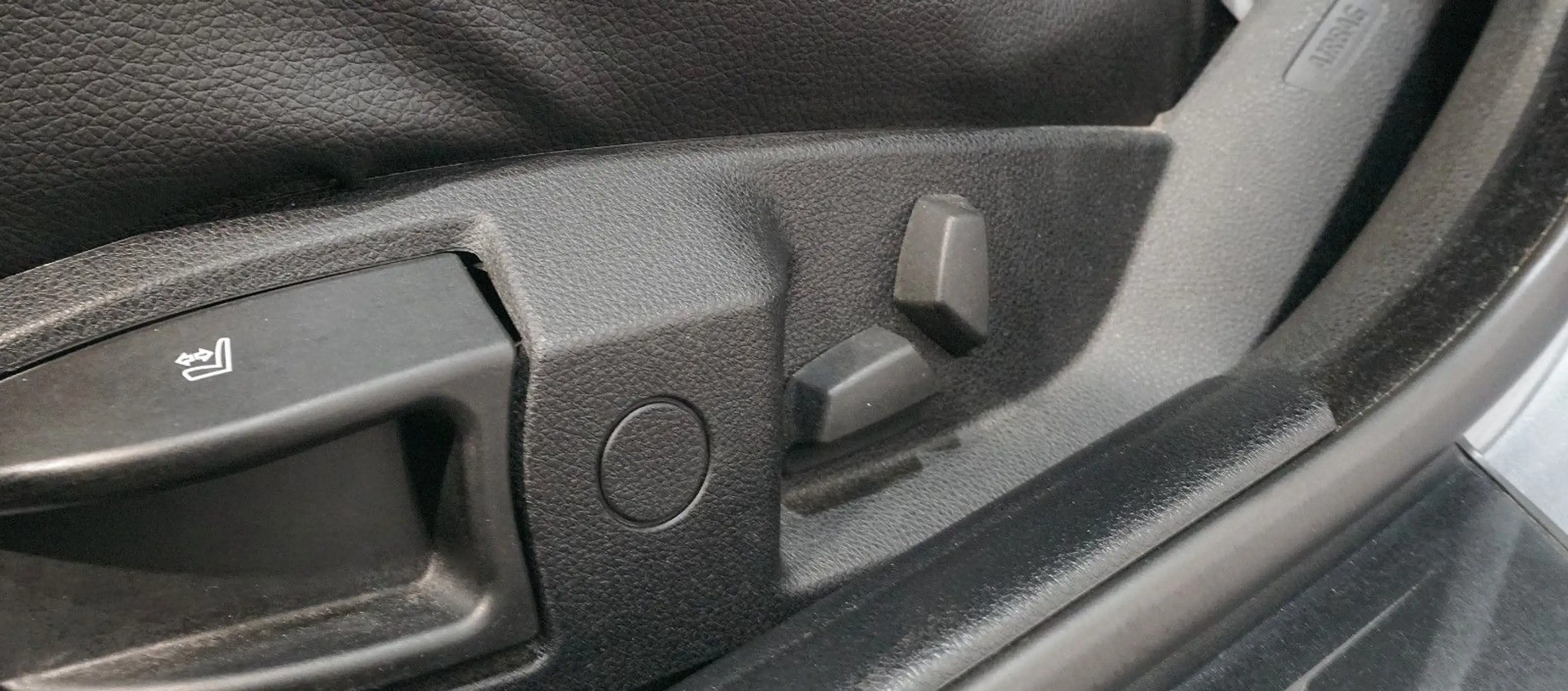BMW 525 d Touring*XENON*NAVI*AHK*TEMPOMAT — photo 9