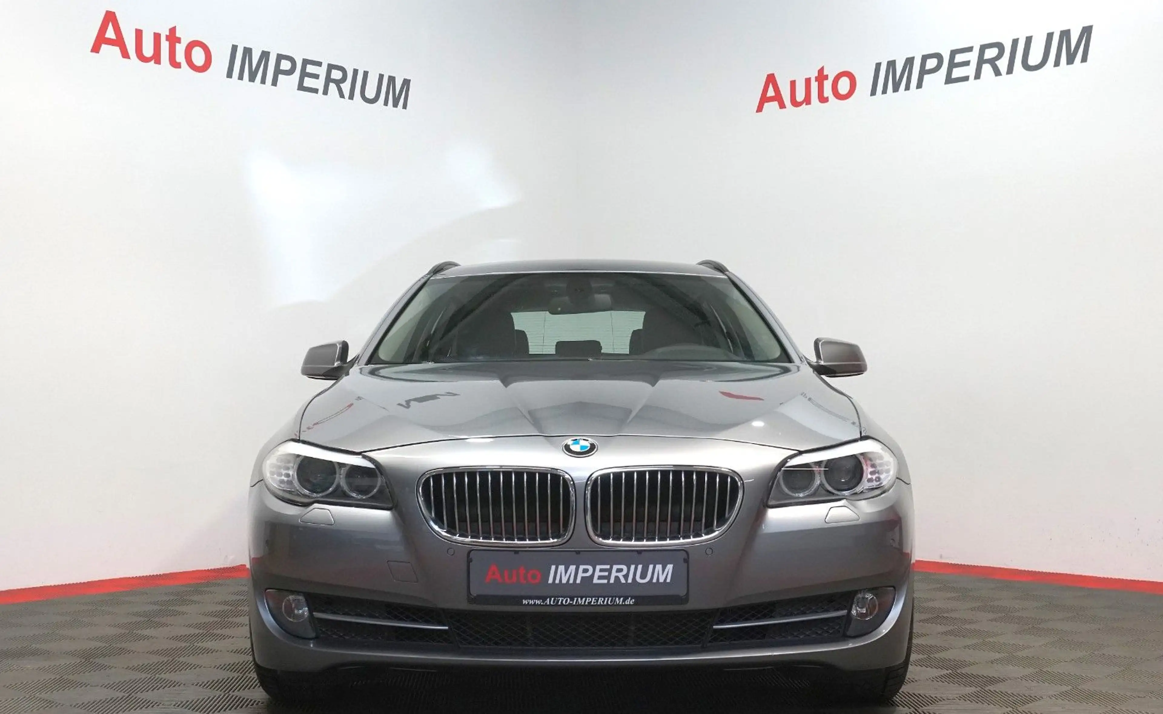 BMW 525 d Touring*XENON*NAVI*AHK*TEMPOMAT — photo 2