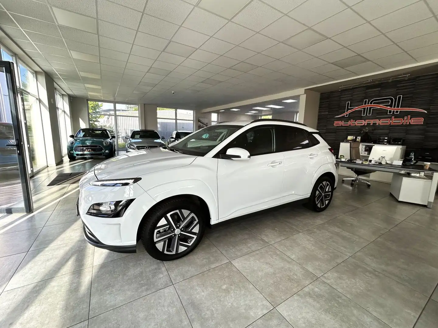 Hyundai KONA Edition 30+ Elektro 2WD/Wärmepumpe Weiß - 1