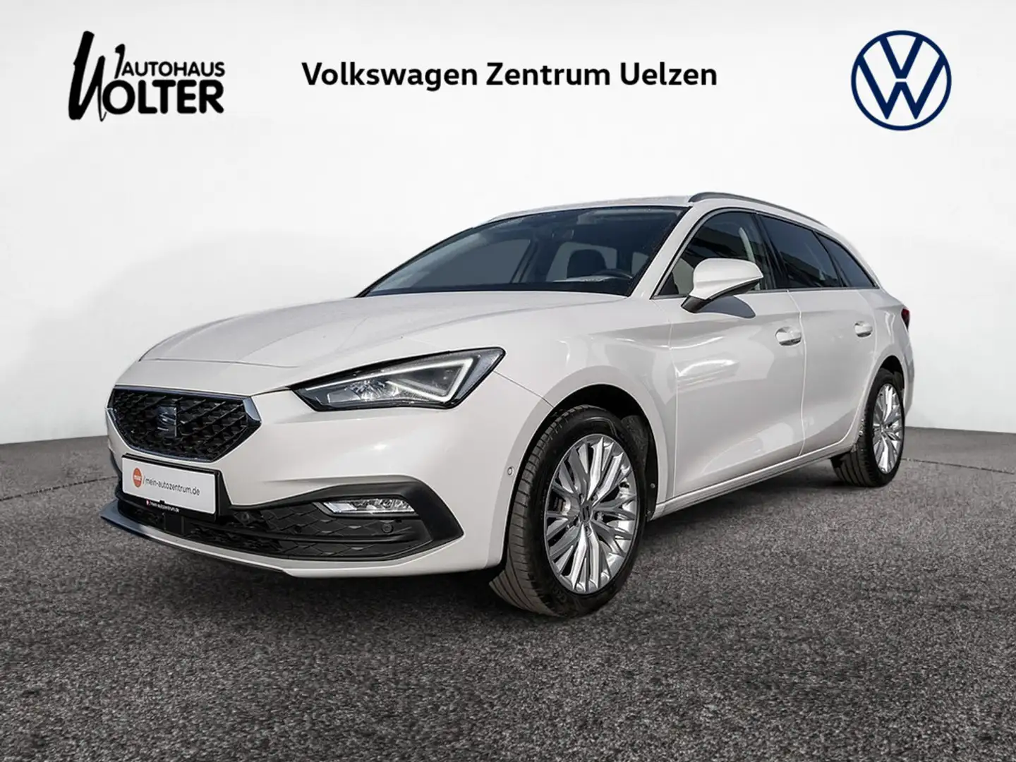 SEAT Leon Sportstourer 1.5 TSI Xcellence DSG AHK A Weiß - 1